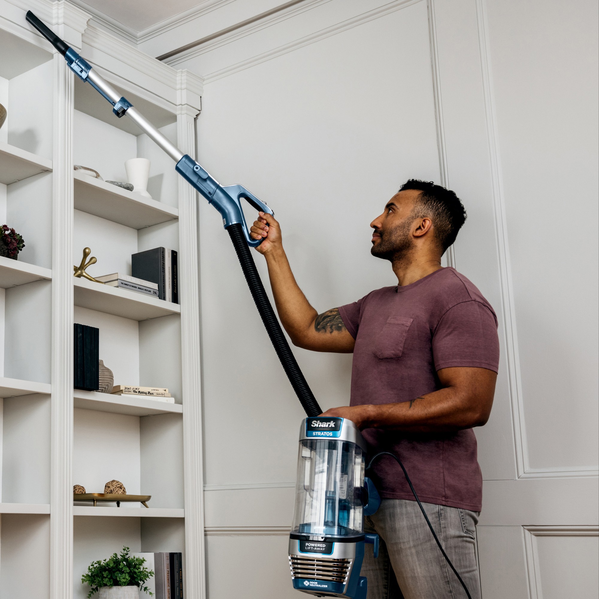 Shark Stratos® DuoClean® PowerFins® HairPro® Upright Vacuum