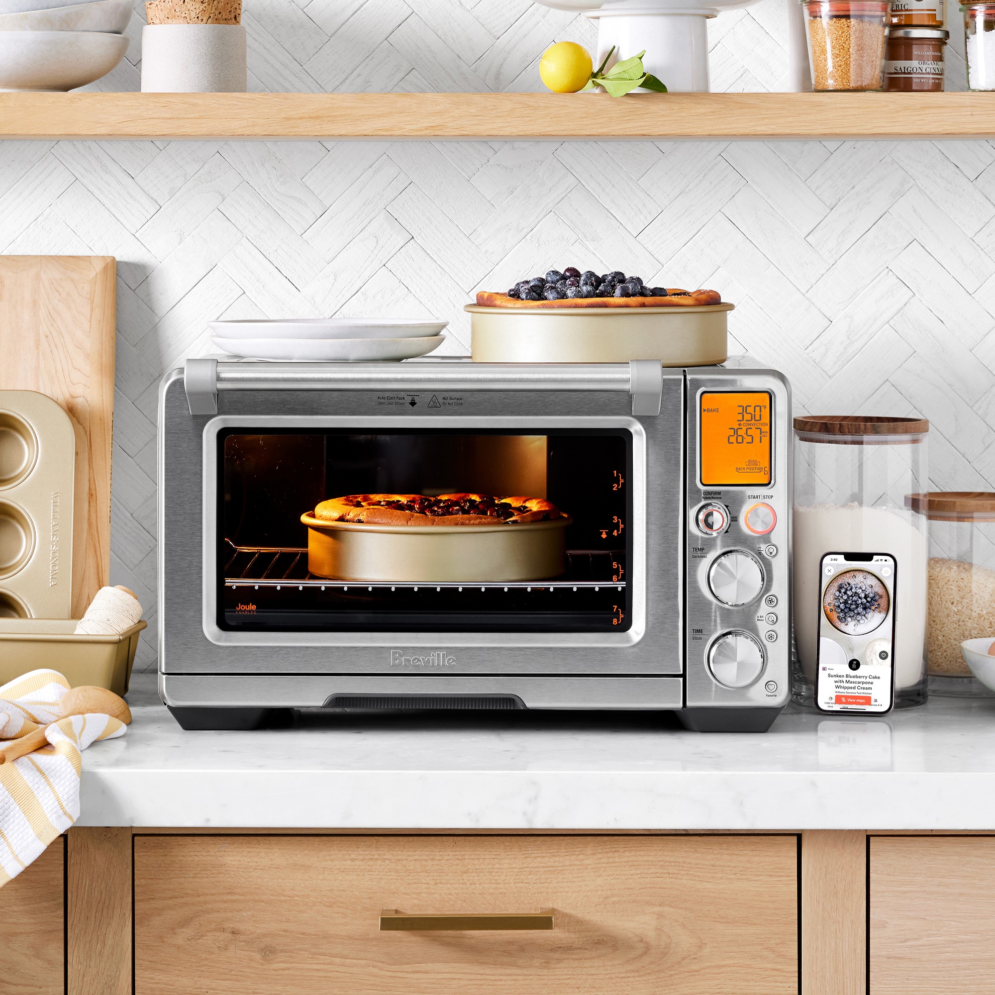 Williams Sonoma Goldtouch® Pro Nonstick Round Cake Pan