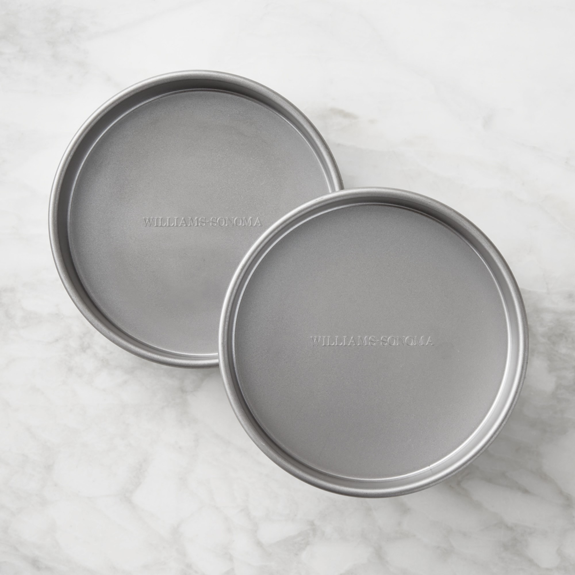 Williams Sonoma Traditionaltouch™ Round Cake Pan