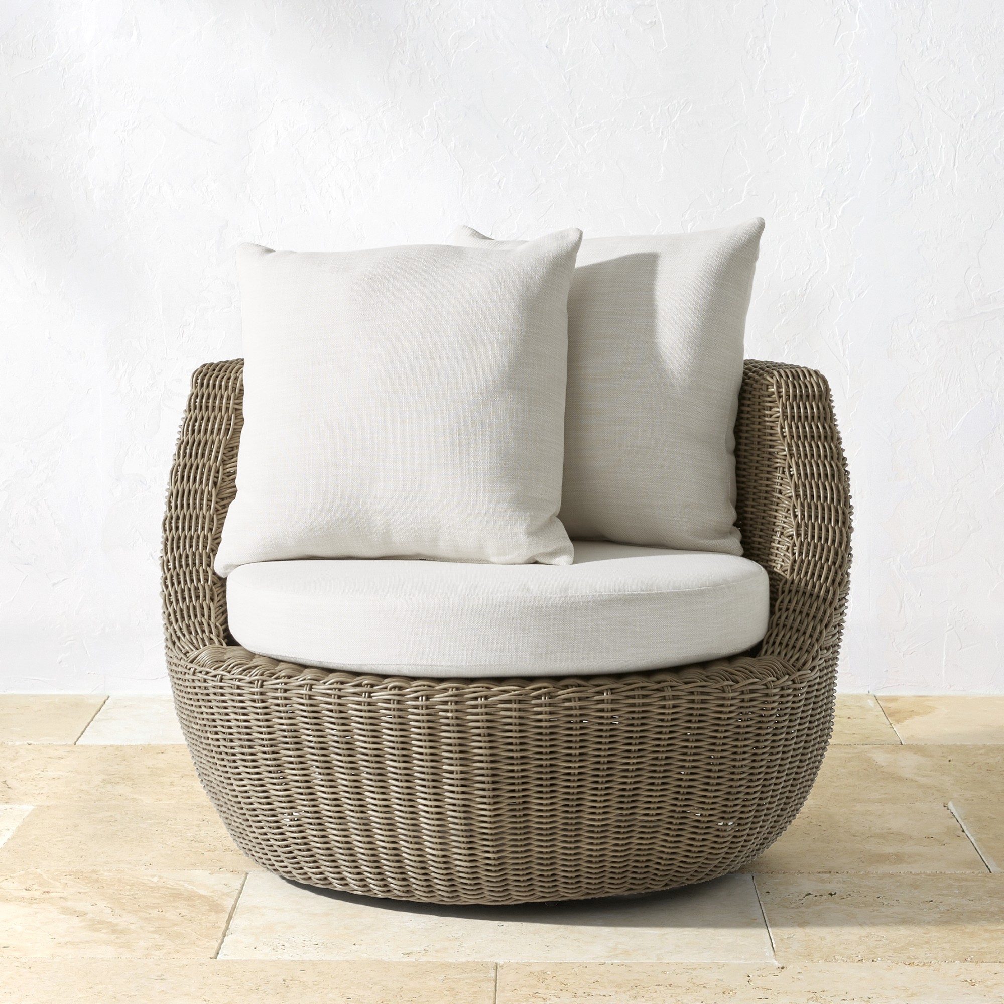 San Clemente Outdoor Curved Swivel Chair