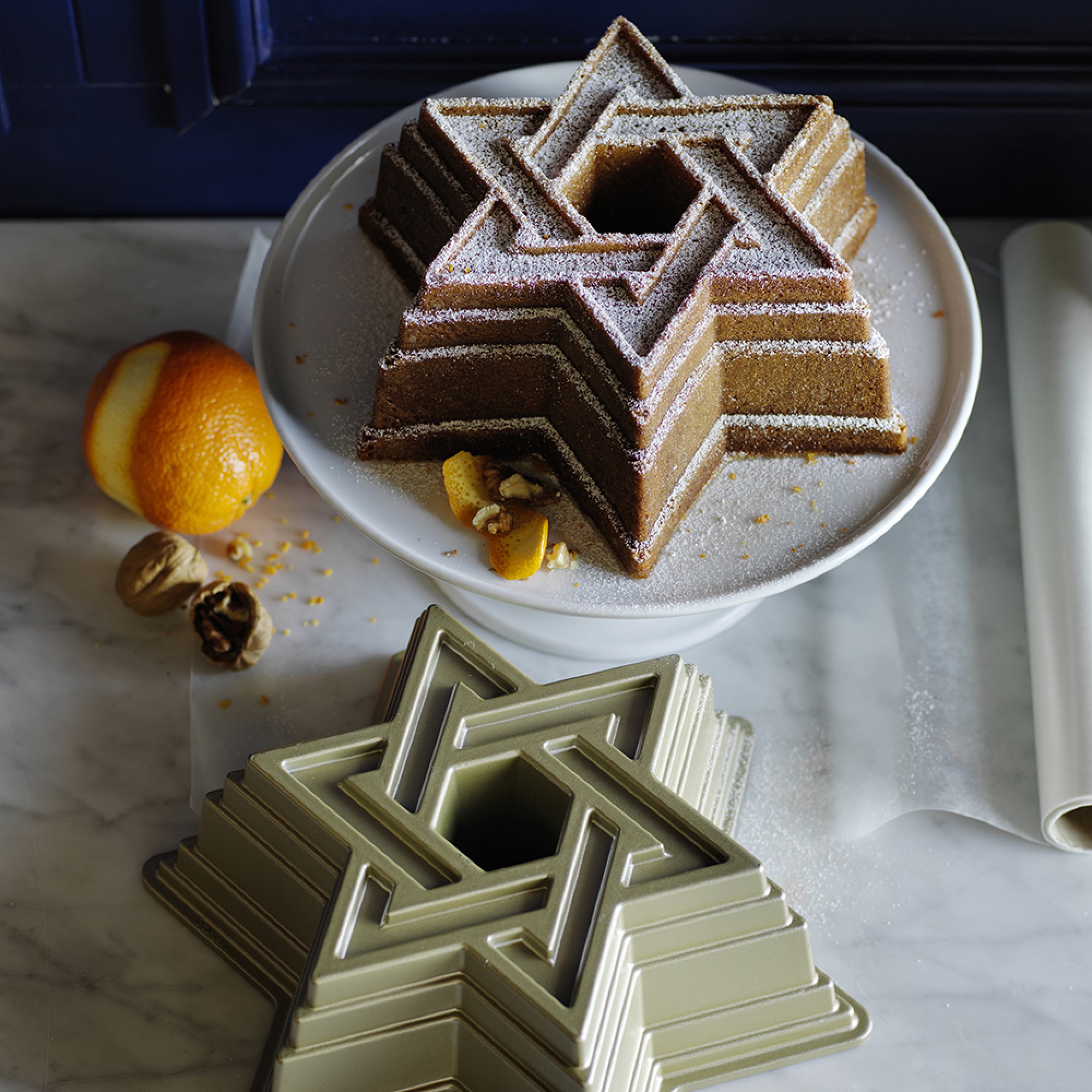 Nordic Ware Nonstick Cast Aluminum Star of David Bundt® Cake Pan