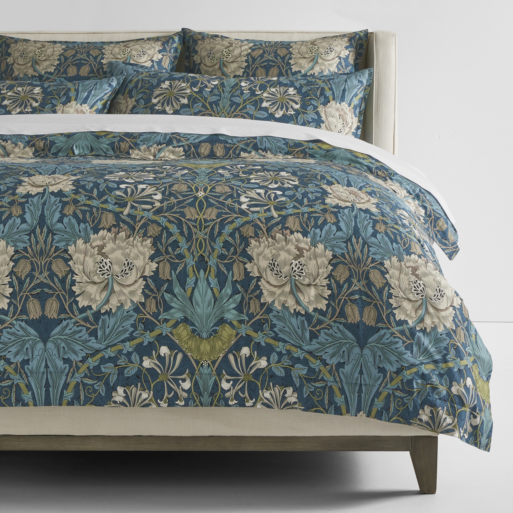 Morris & Co. x Williams Sonoma Home Honeysuckle Tulip Duvet Cover & Shams