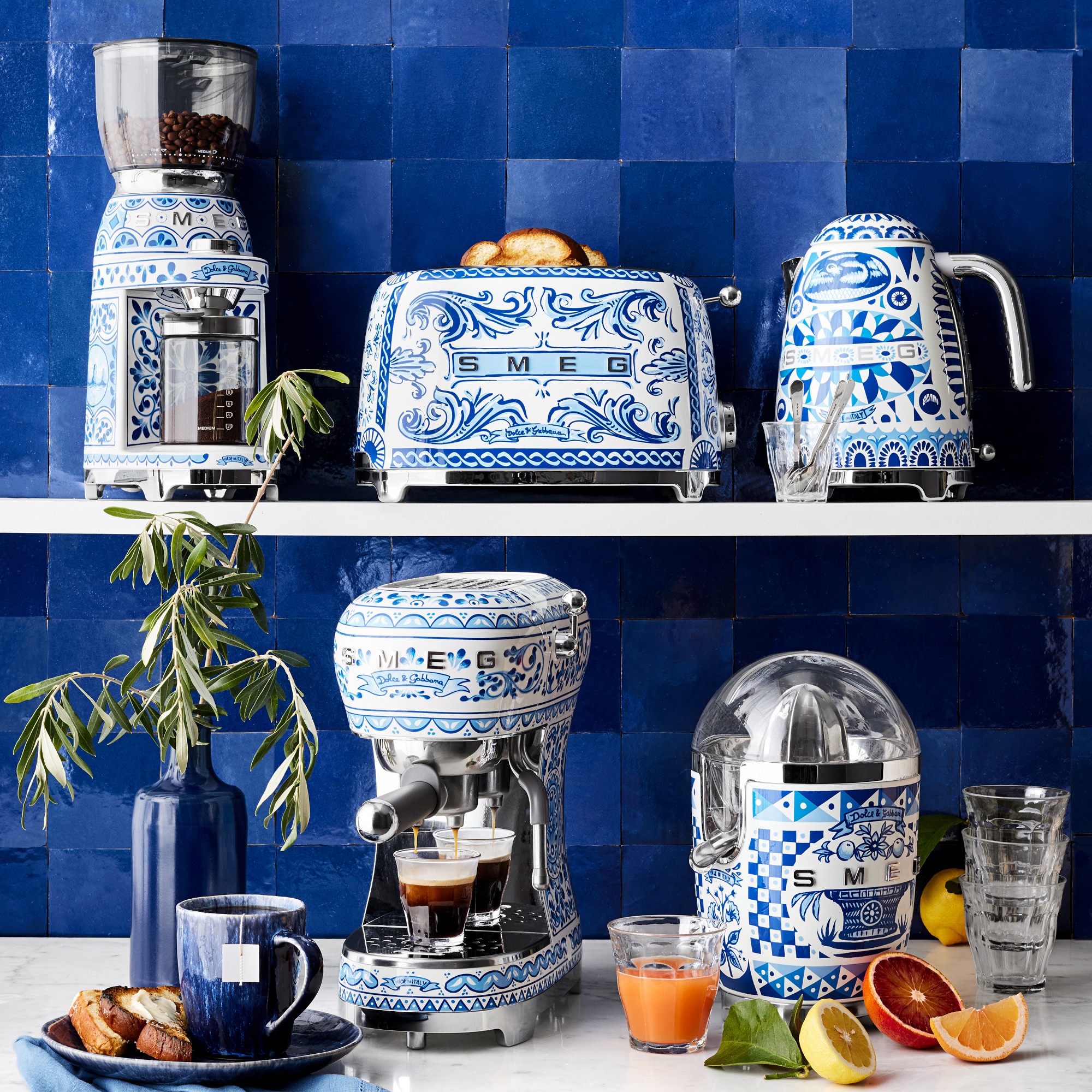 SMEG Dolce & Gabbana Electric Kettle, Blu Mediterraneo
