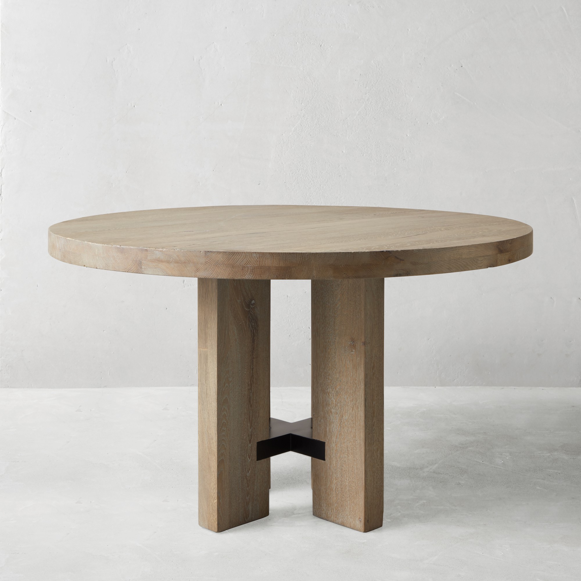 Montauk Round Dining Table (52