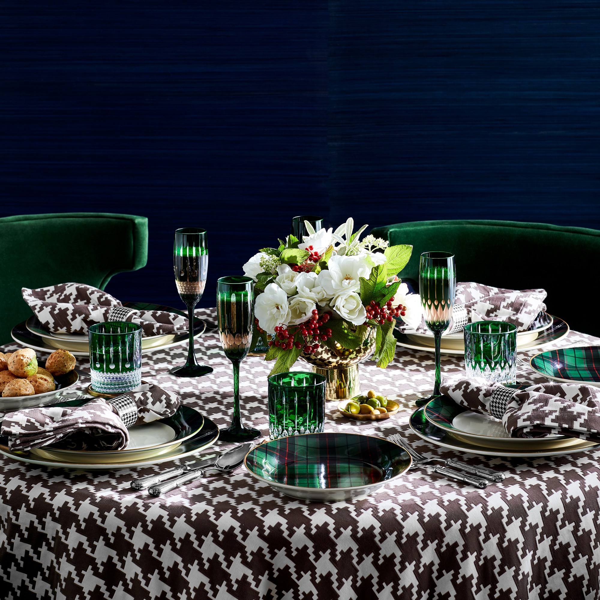 Classic Green Tartan Charger