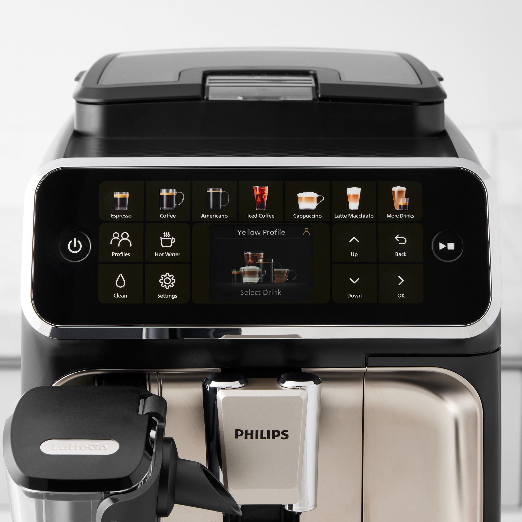 Philips 4400 Fully Automatic Espresso Machine with LatteGo & Iced Coffee