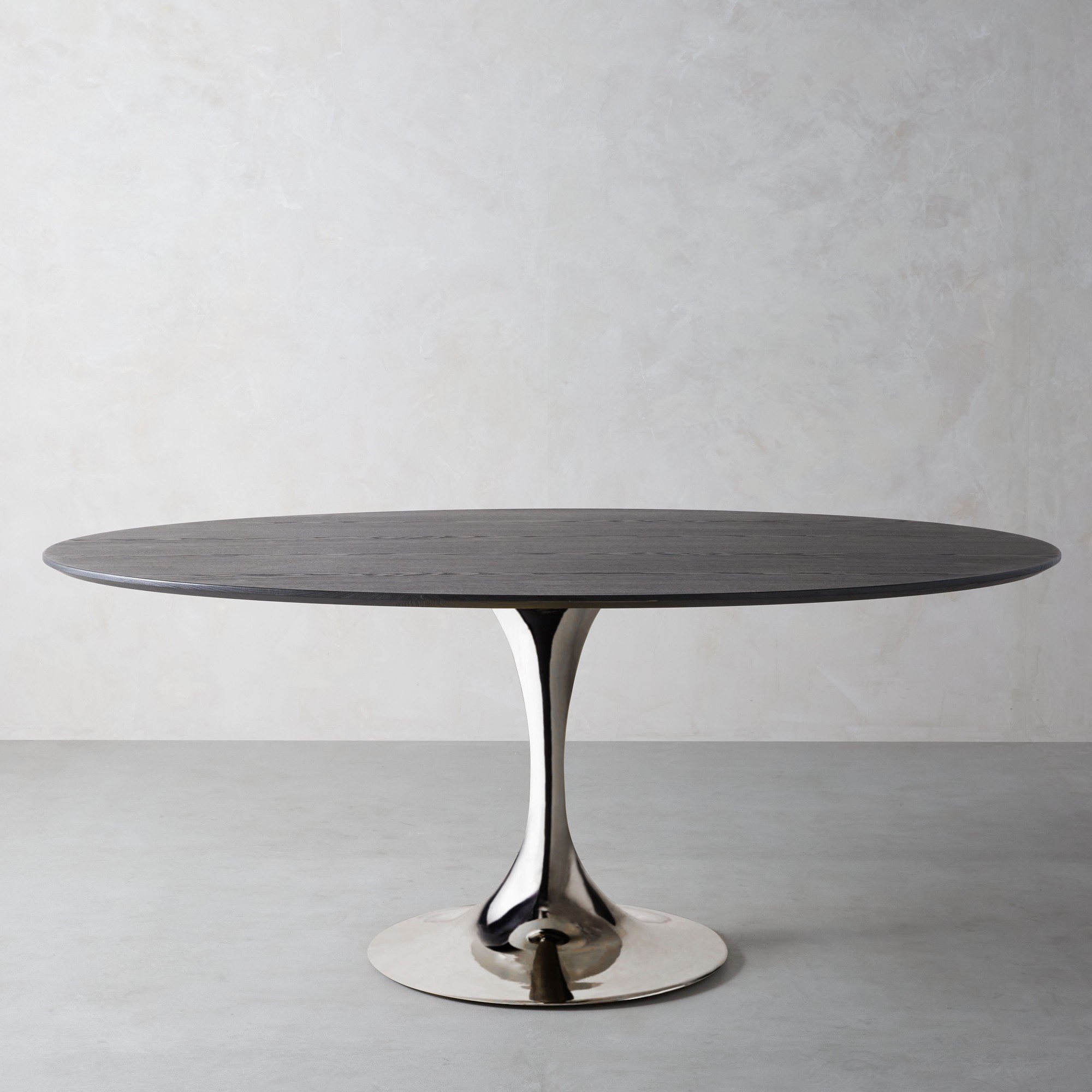 Tulip Oval Pedestal Dining Table (70