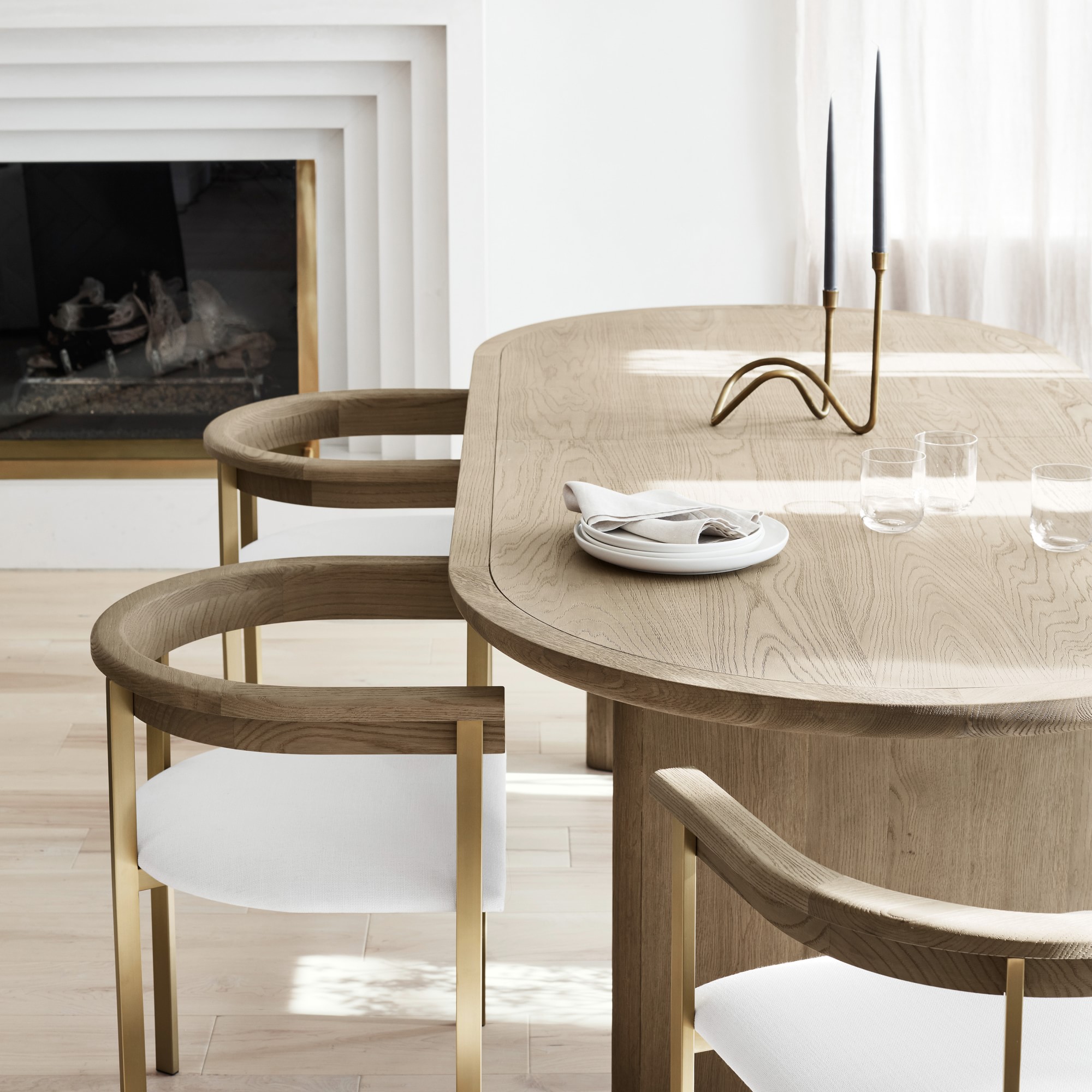 Radius Extendable Oval Dining Table (72