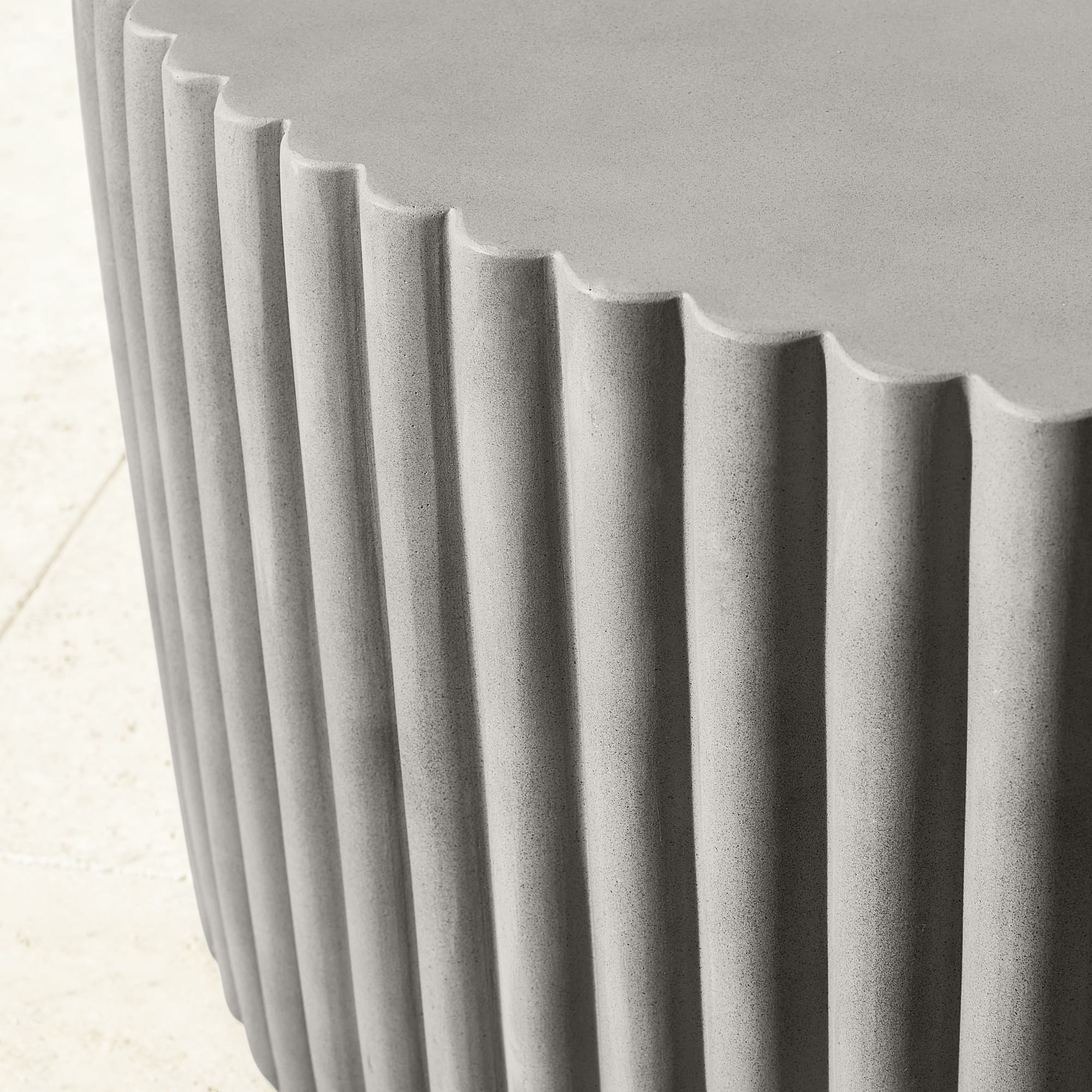 Tropea Fluted Round Coffee Table (42