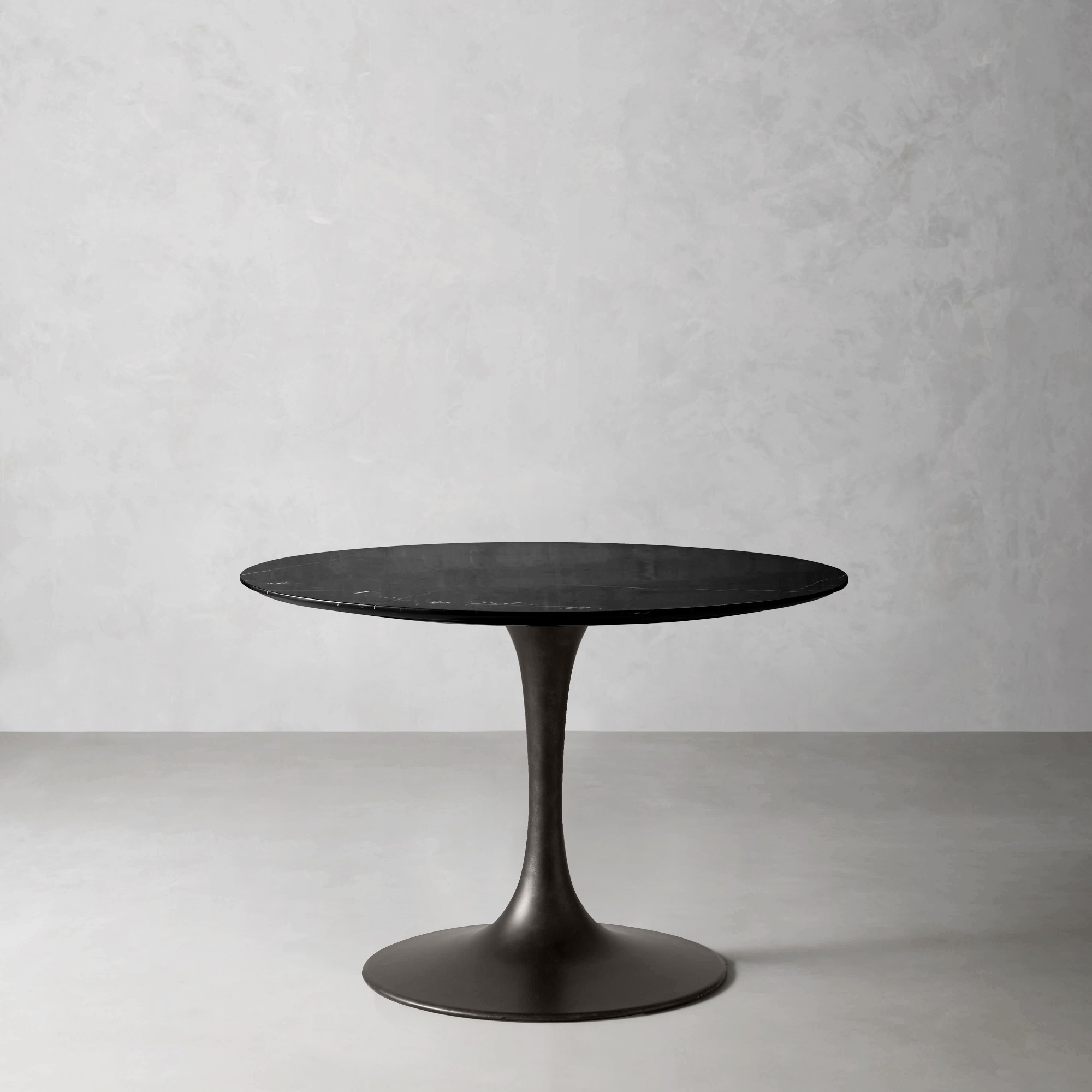 Tulip Round Pedestal Dining Table (42