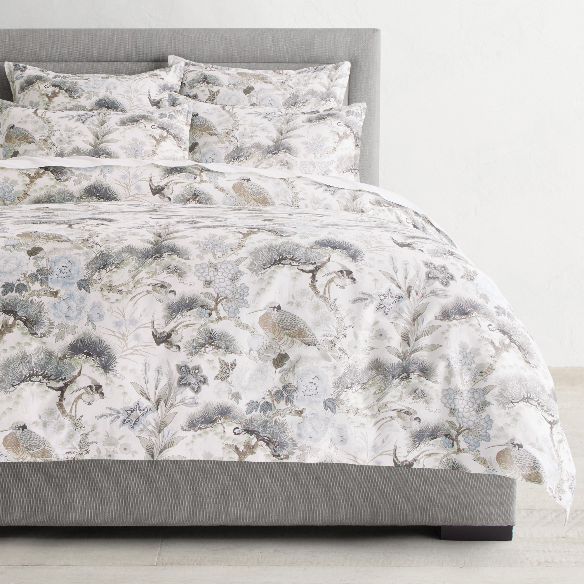 Scalamandré Shenyang Duvet & Shams