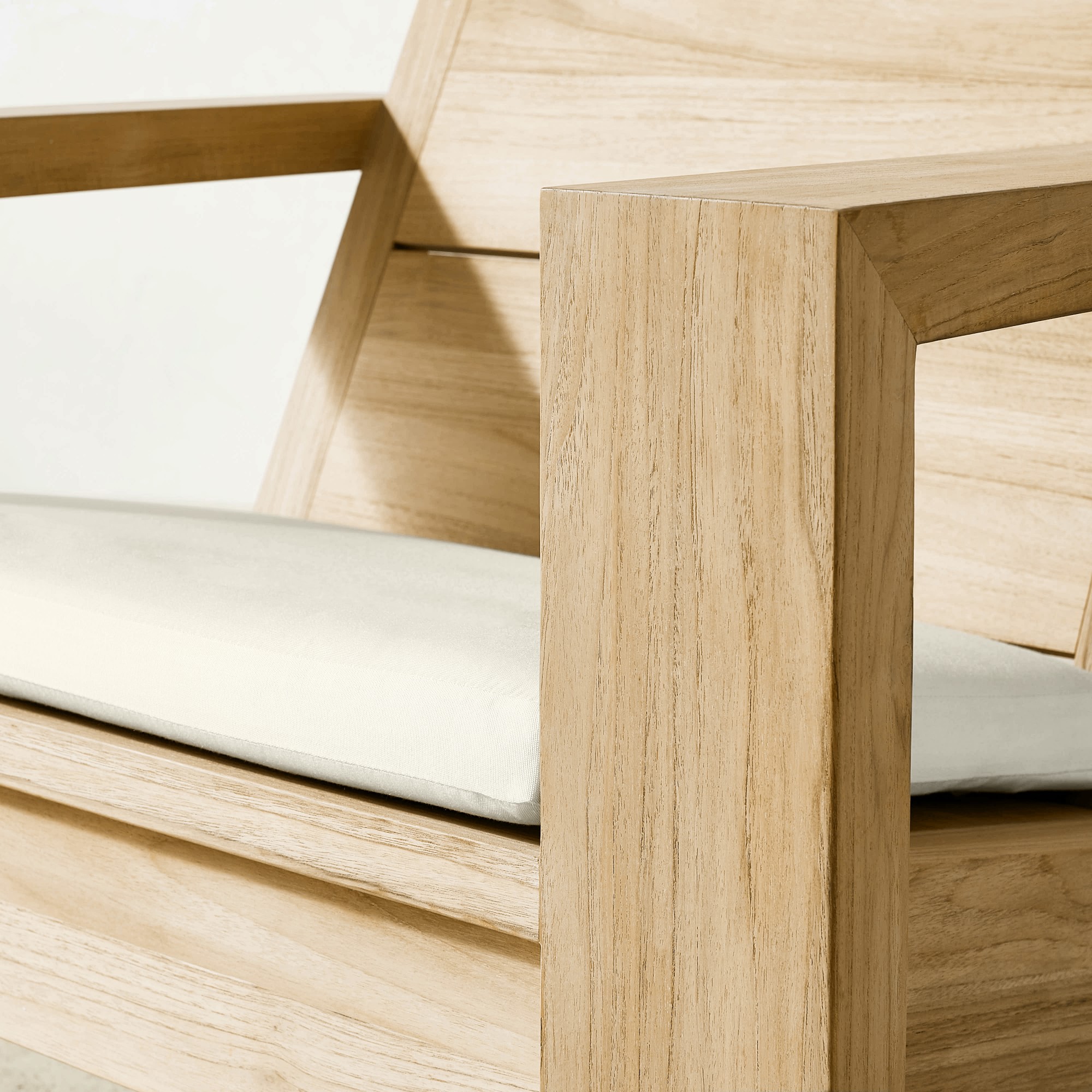 Larnaca Outdoor Teak Deck Chair