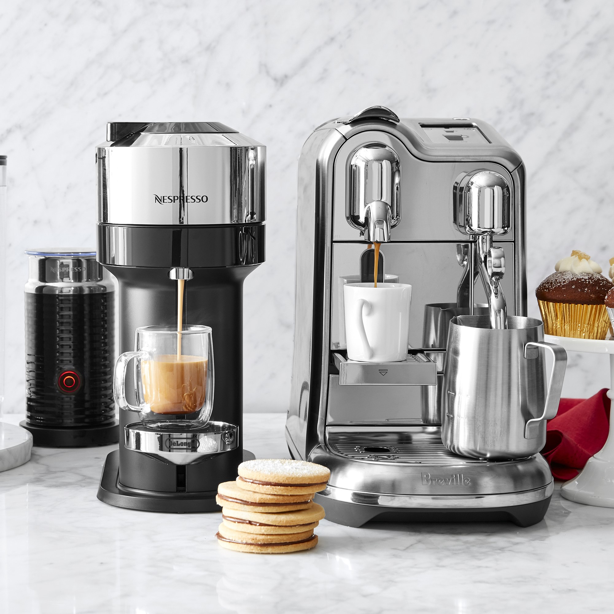 Nespresso Vertuo Next Deluxe with Aeroccino by De'Longhi