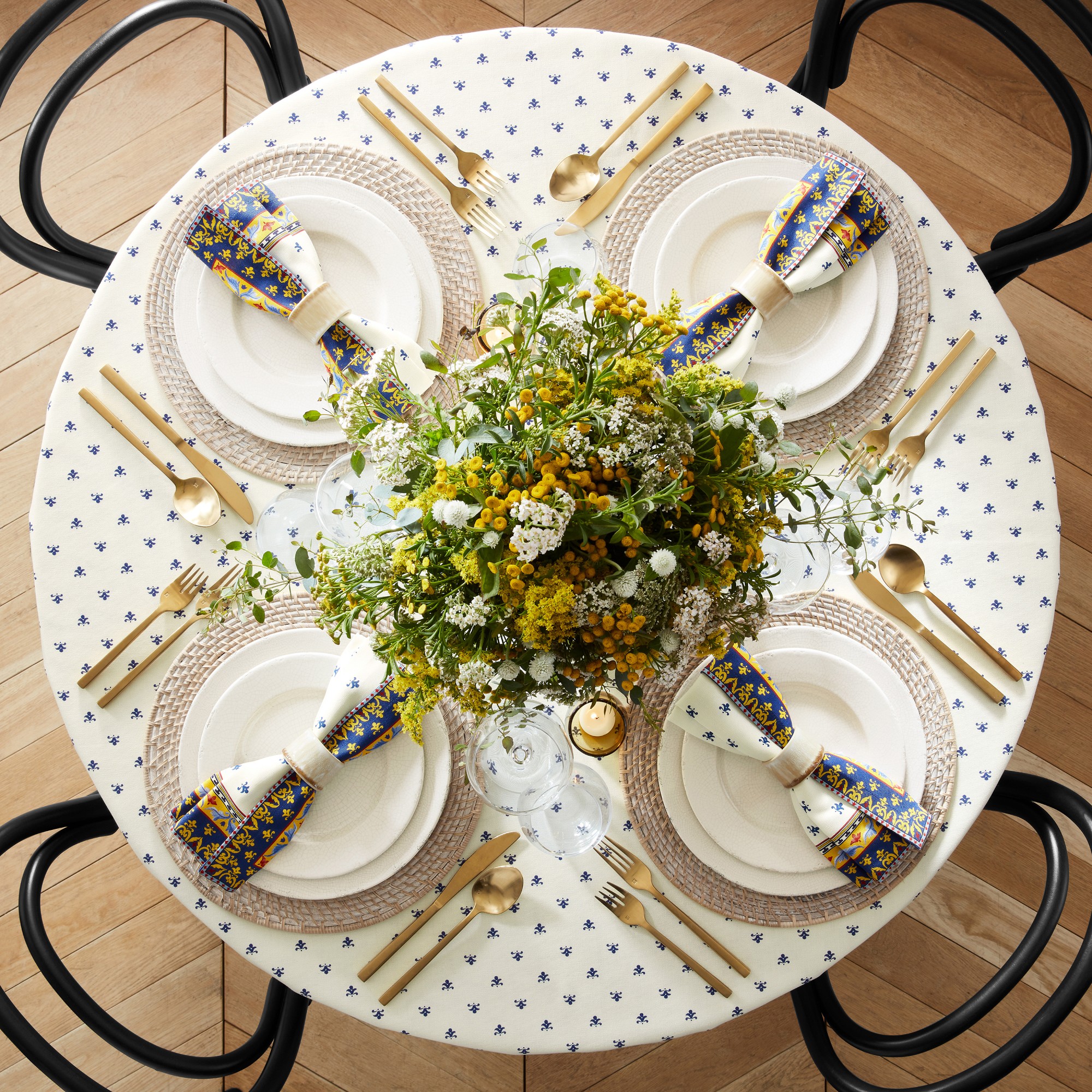 Sicily Round Tablecloth