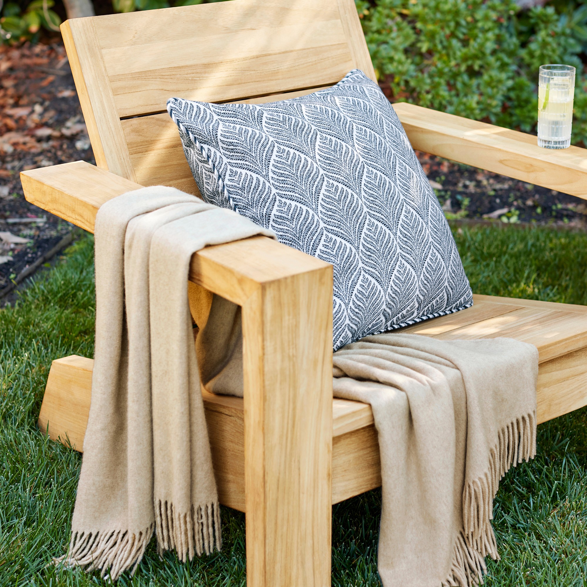 Larnaca Outdoor Teak Deck Chair