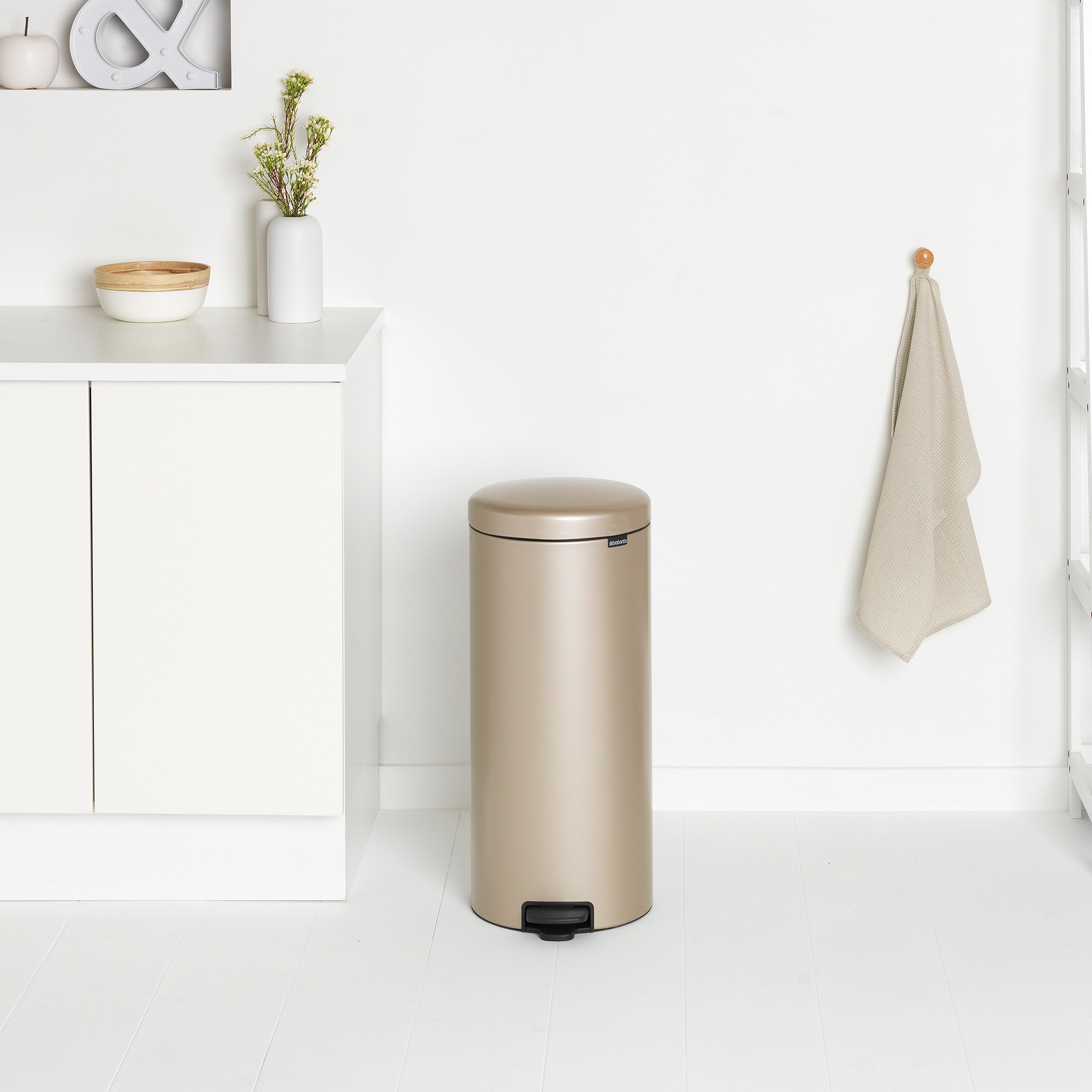 Brabantia NewIcon Step Can, 8 Gallons