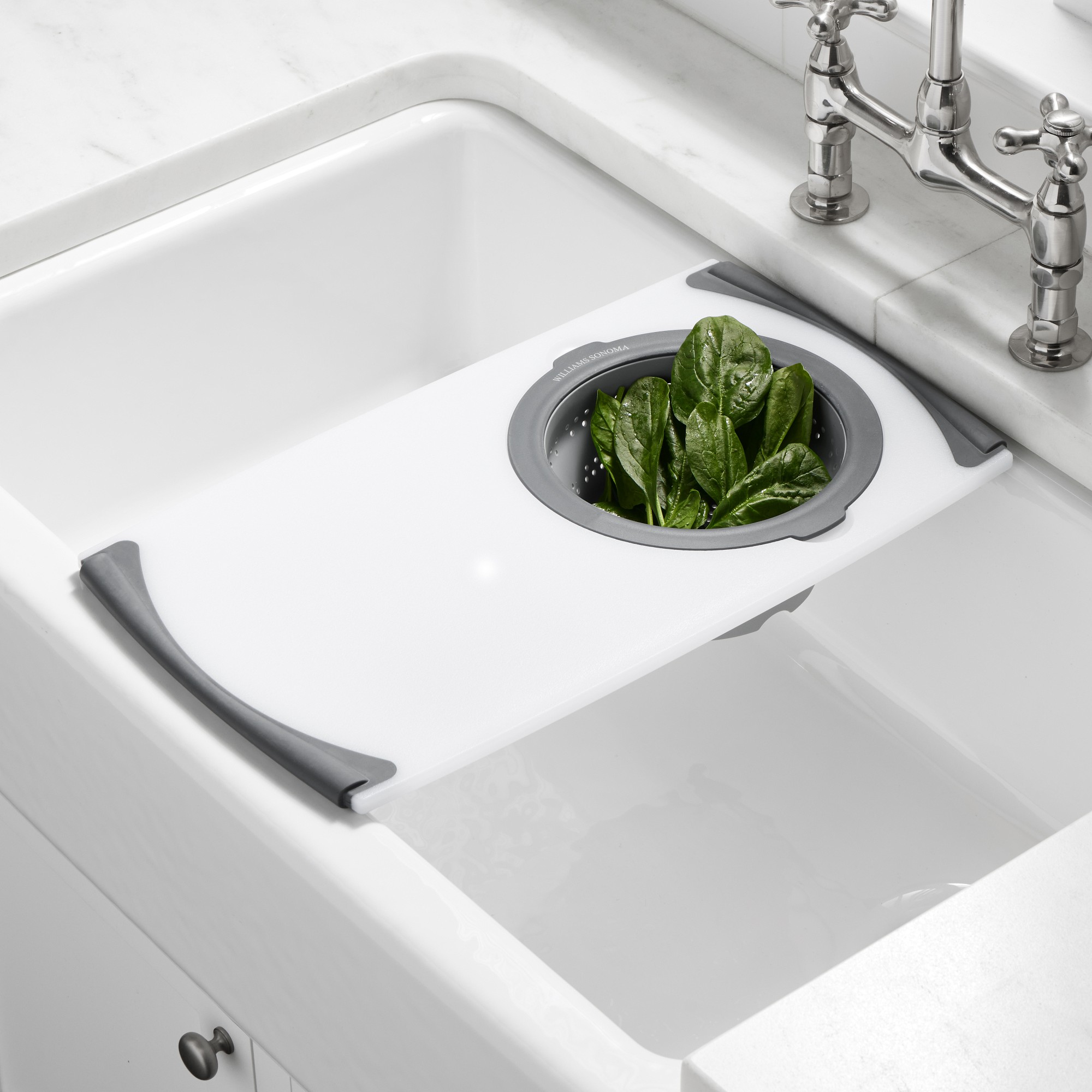 Williams Sonoma Synthetic Board with Strainer