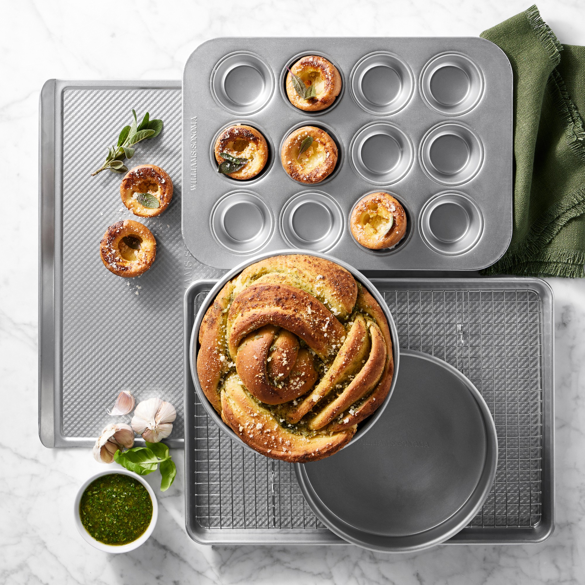 Williams Sonoma Traditionaltouch™ Bakeware Essentials, Set of 6