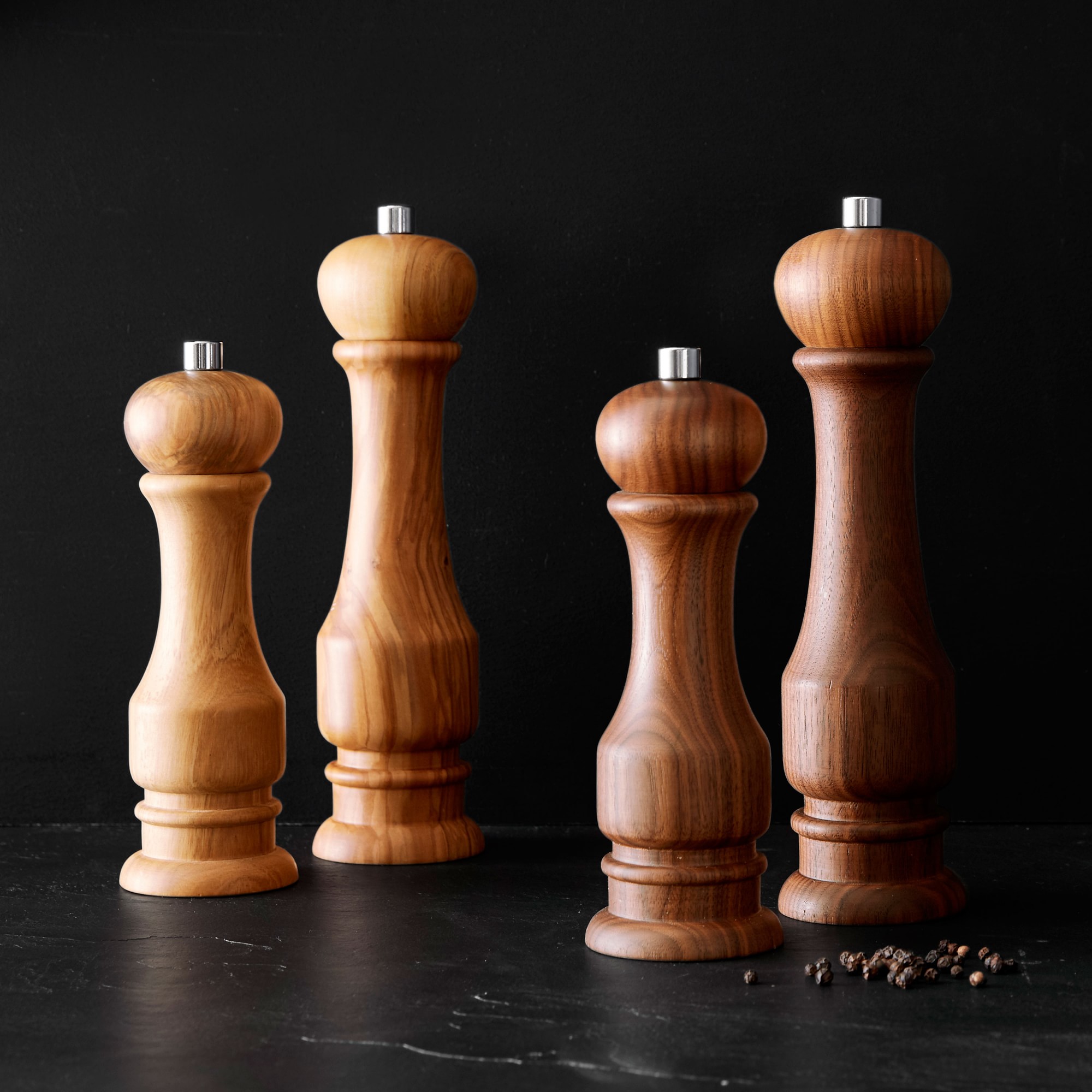Williams Sonoma Traditional Olivewood Salt & Pepper Mills
