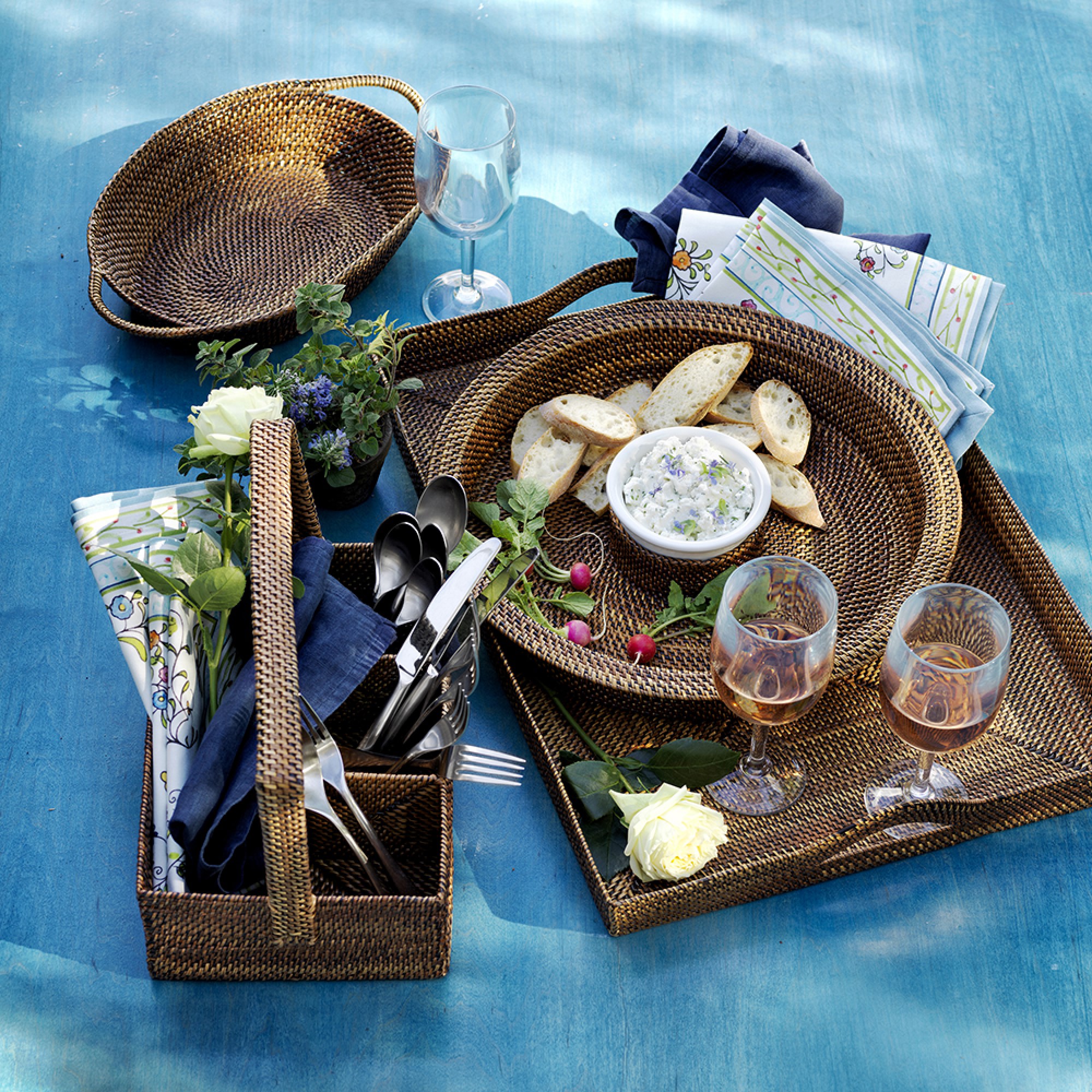 Nito Chip & Dip with Bowl