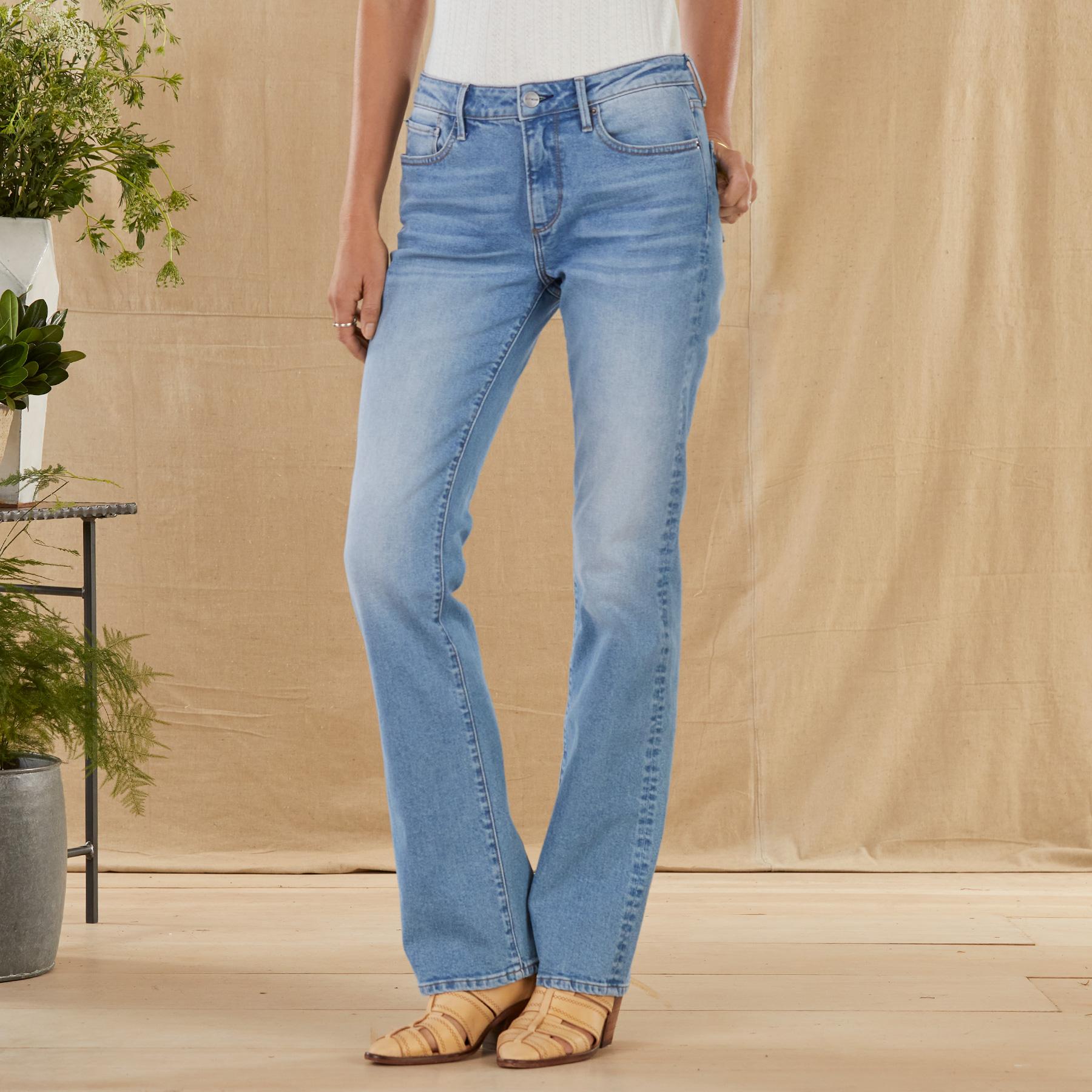 Kelly Classic Bootcut Jeans