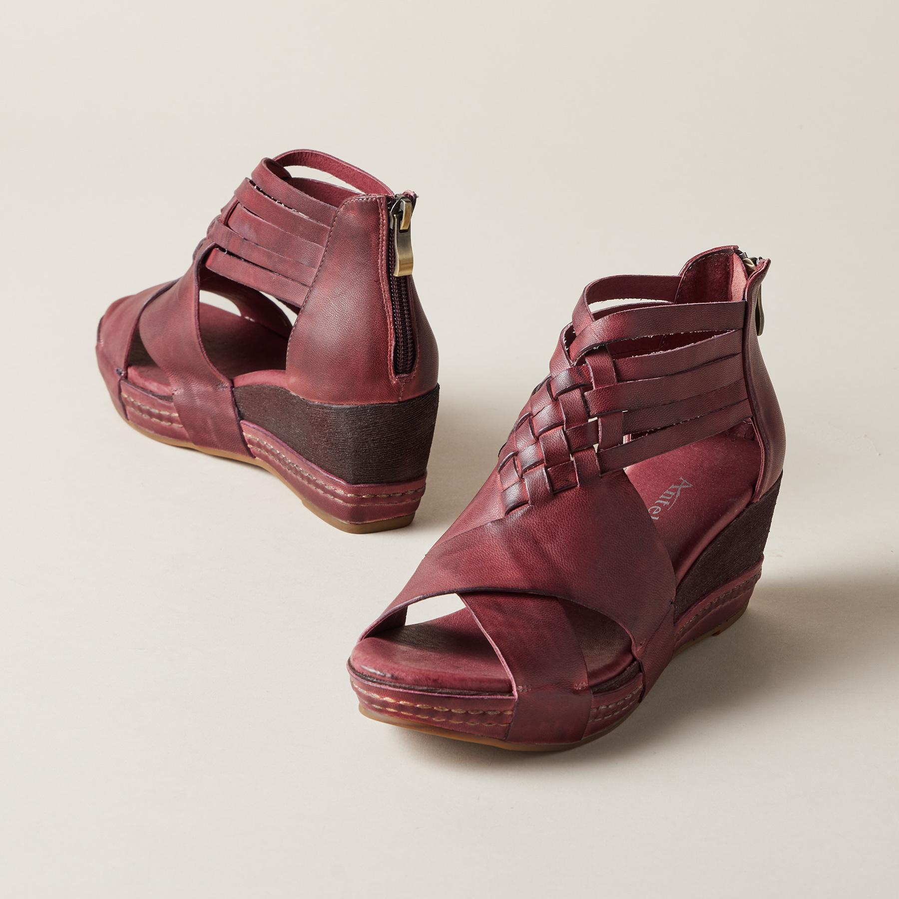 Rowena Wedges