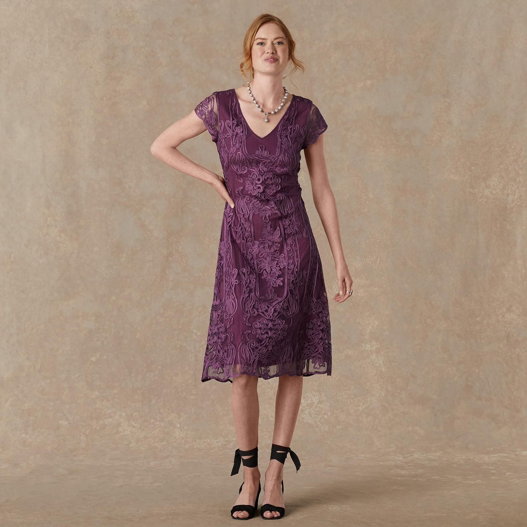 Hidden Avenue Dress, Petite