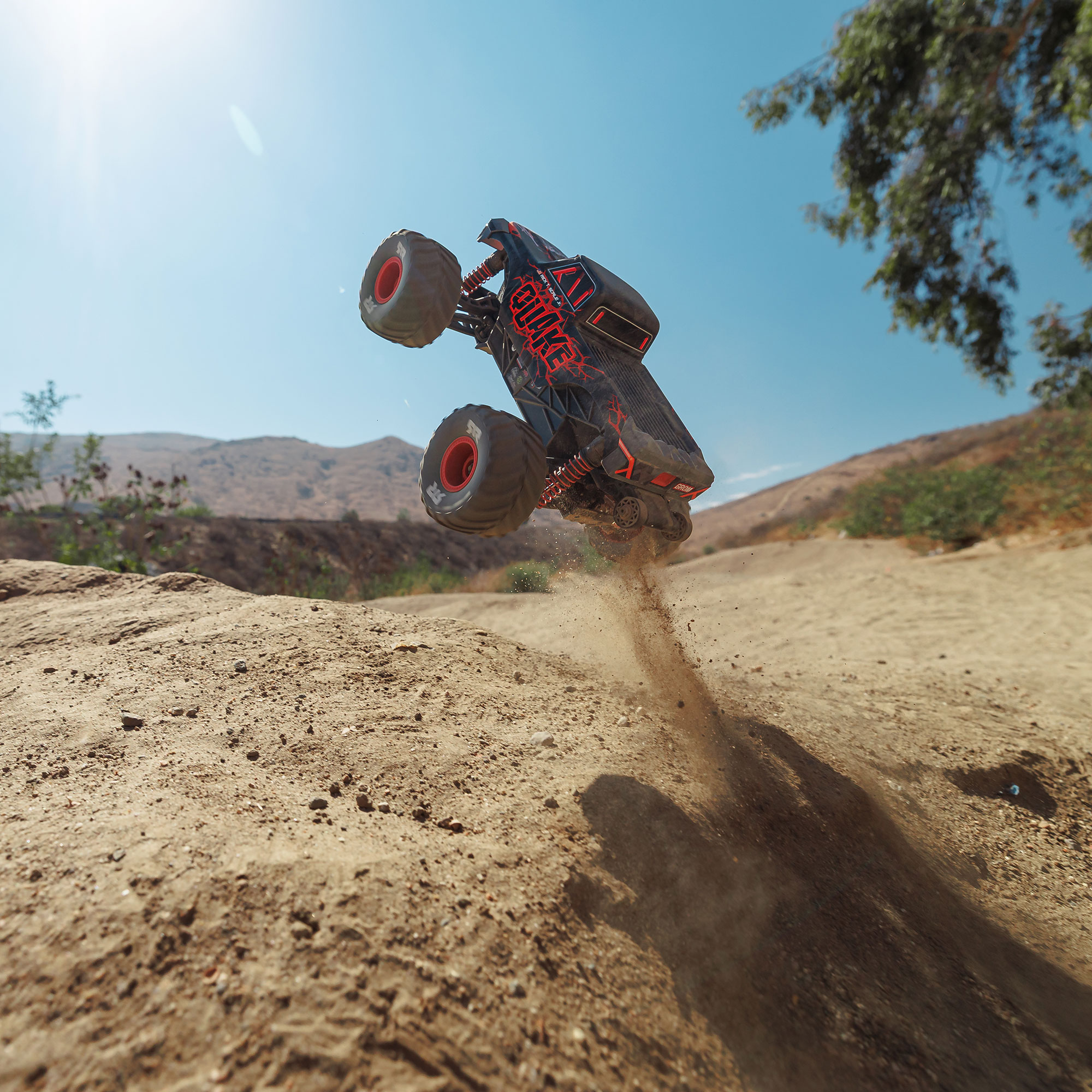 1/16 ARRMA QUAKE GROM (Battery & Charger Included)