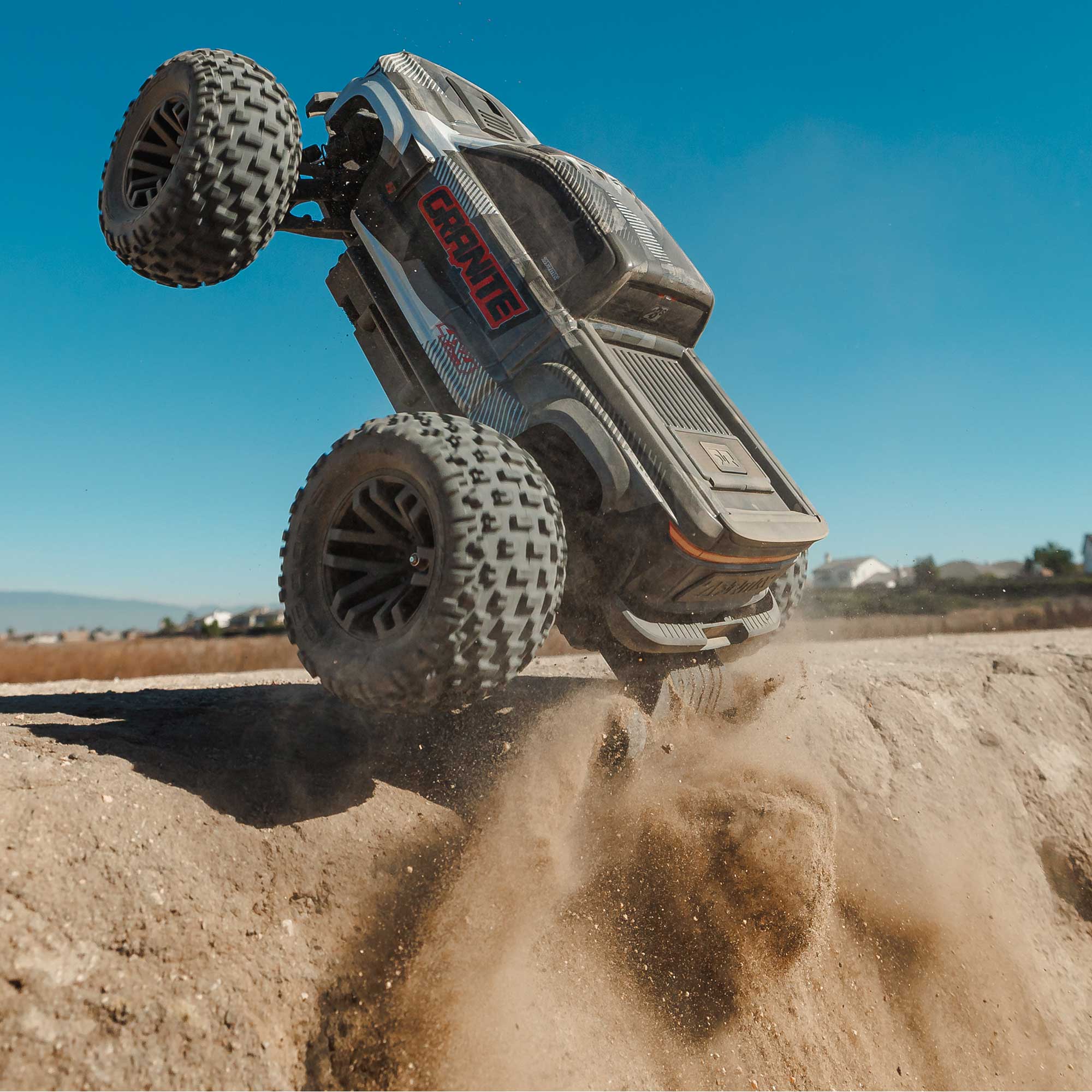 1/10 ARRMA GRANITE 223S