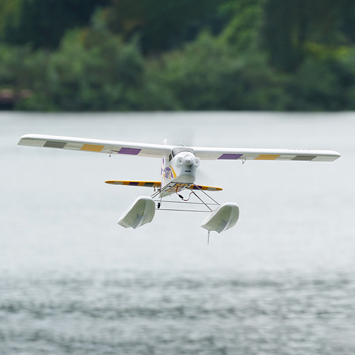 Super EZ PNP 1220mm V4 with Floats and Reflex