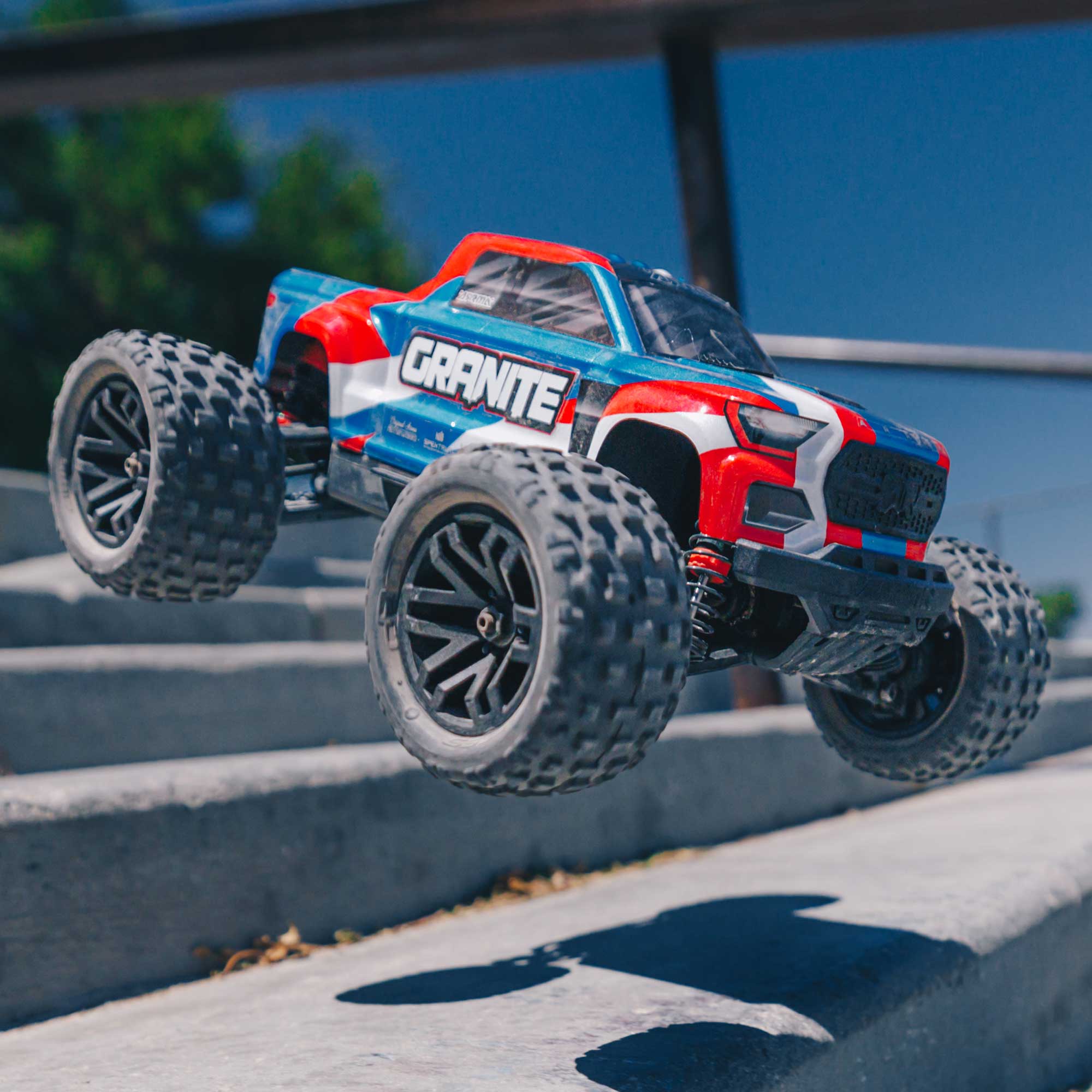 1/18 ARRMA GRANITE GROM (Battery & Charger Included)
