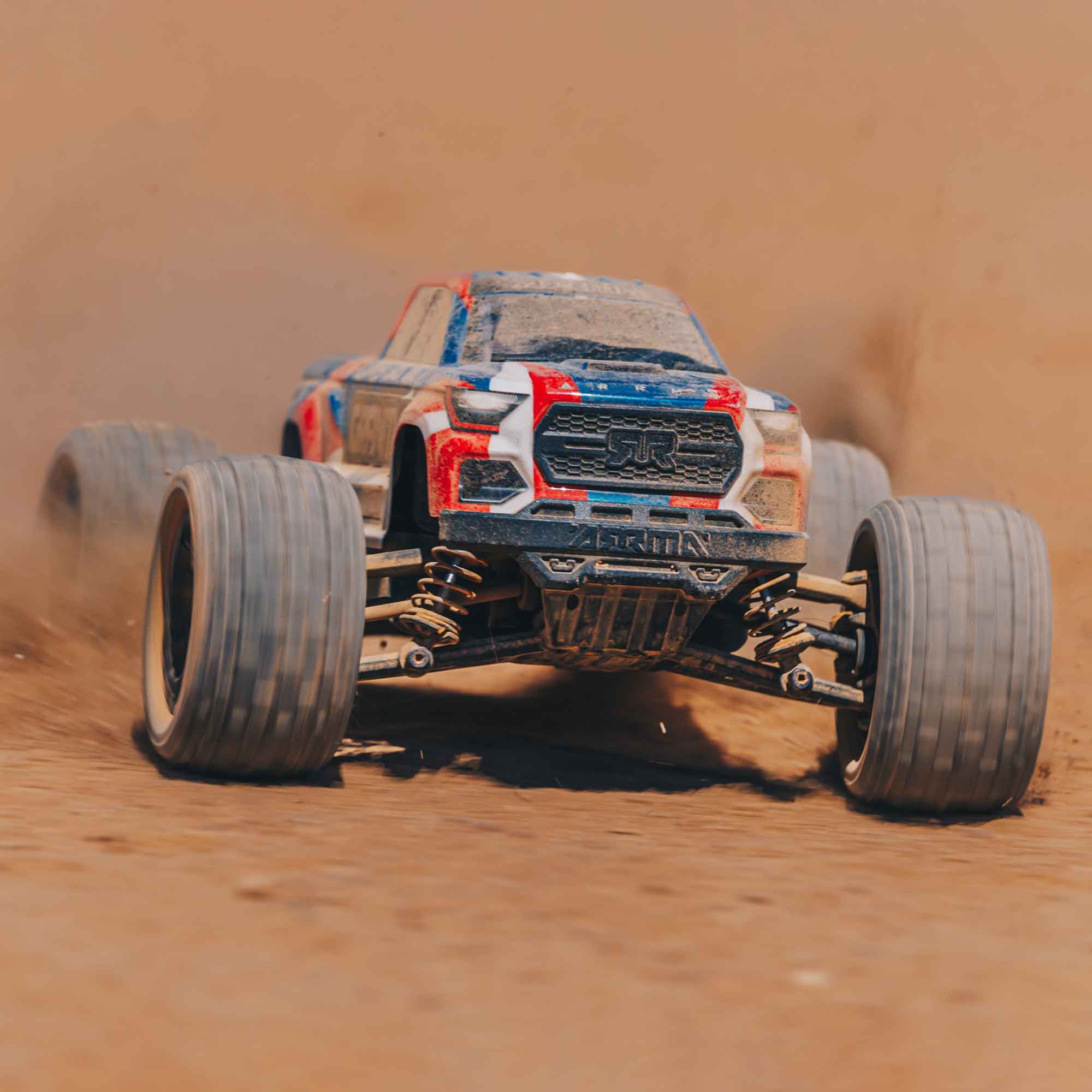 1/18 ARRMA GRANITE GROM (Battery & Charger Included)