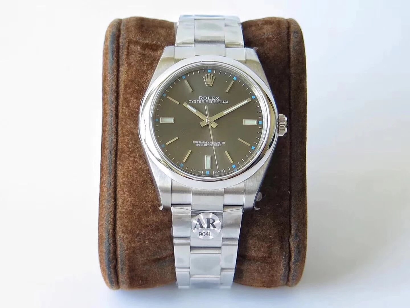 Rolex Oyster Perpetual 114300 0001 39MM