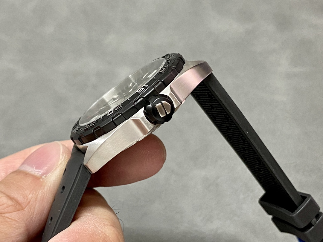 Tag Heuer Formula 1 Quartz WAZ1110.FT8023 41mm Mens Watch