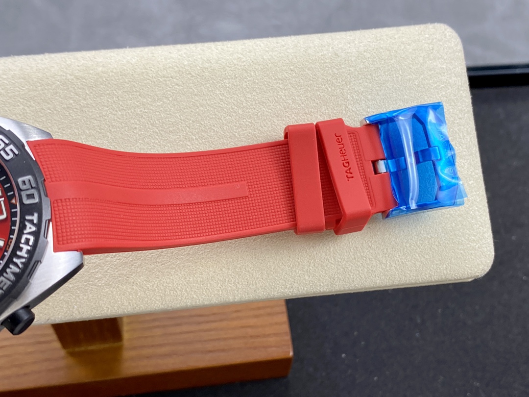 Tag Heuer Formula 1 Chronograph Quartz Red Dial CAZ101AN.FT8055 43MM