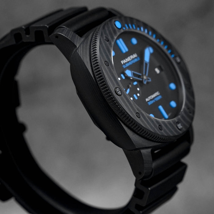 Superclone PANERAI LUMINOR SUBMERSIBLE 47MM CARBOTECH BLACK DIAL PAM 1616