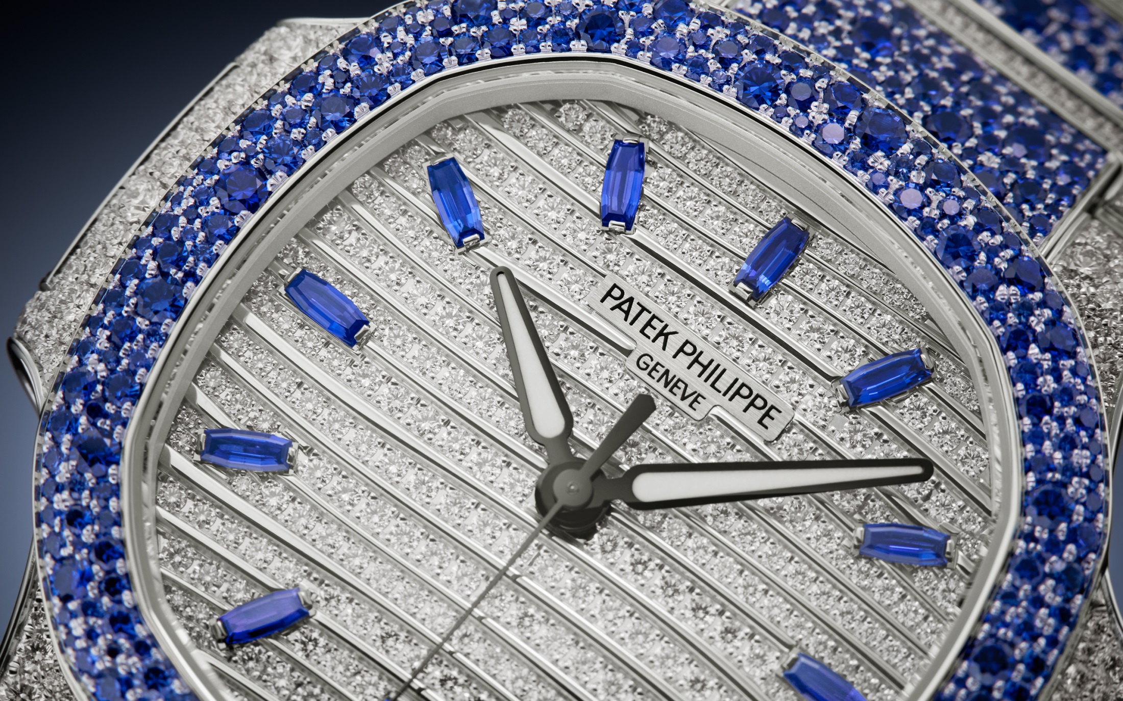 Superclone 1:1 Patek Philippe  7118