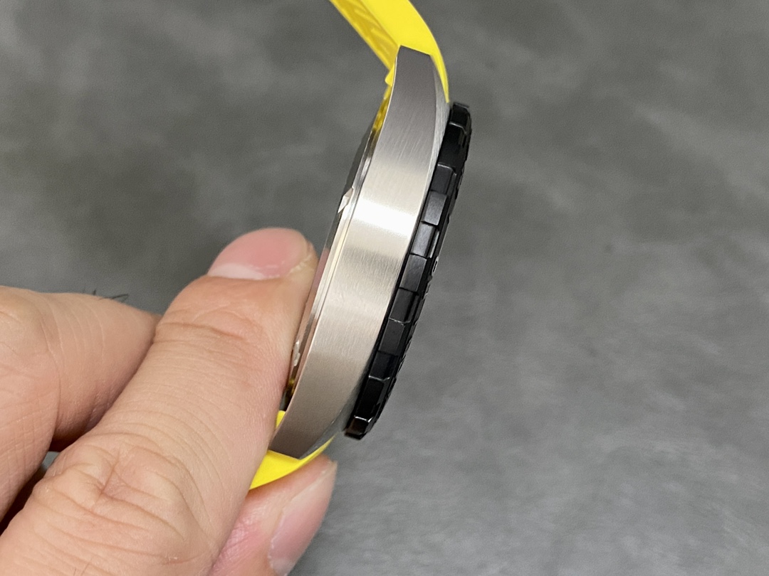 TAG Heuer Formula 1 Chronograph Yellow Dial CAZ101AM.FT8054 Quartz