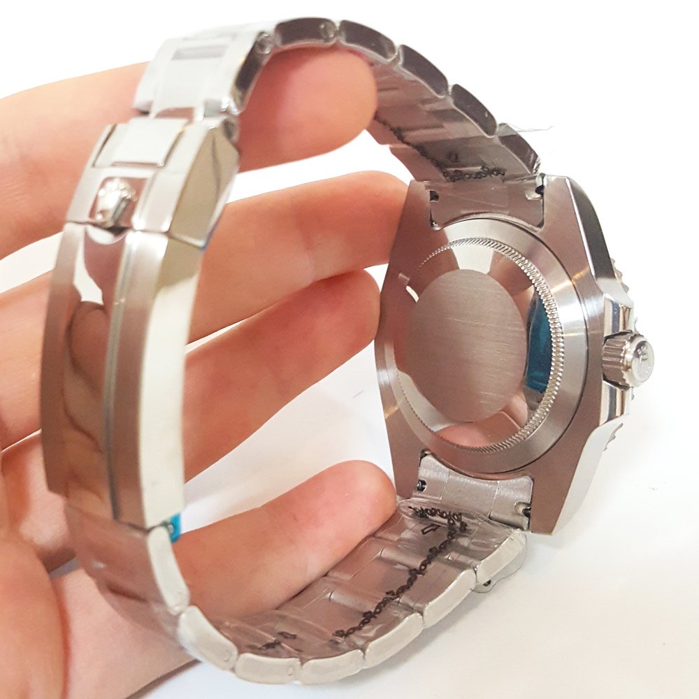 Replica Rolex GMT-Master II 40mm Black Dial 116710