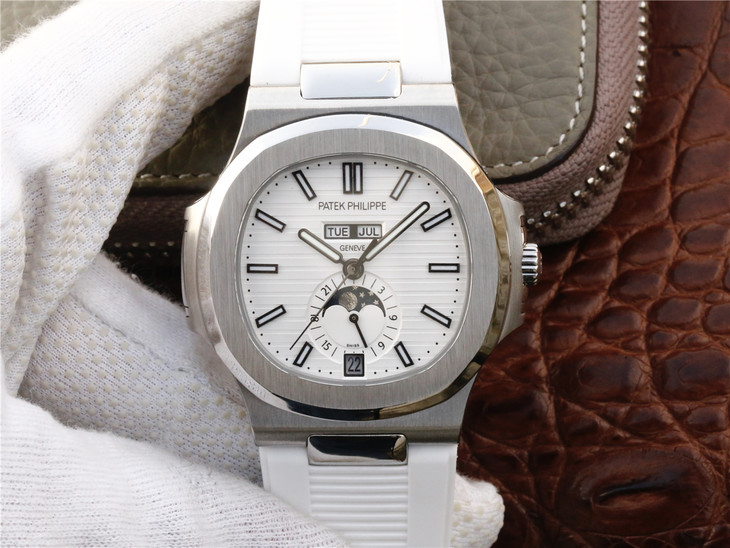 Superclone 1:1 Patek Philippe 5726 Complex function