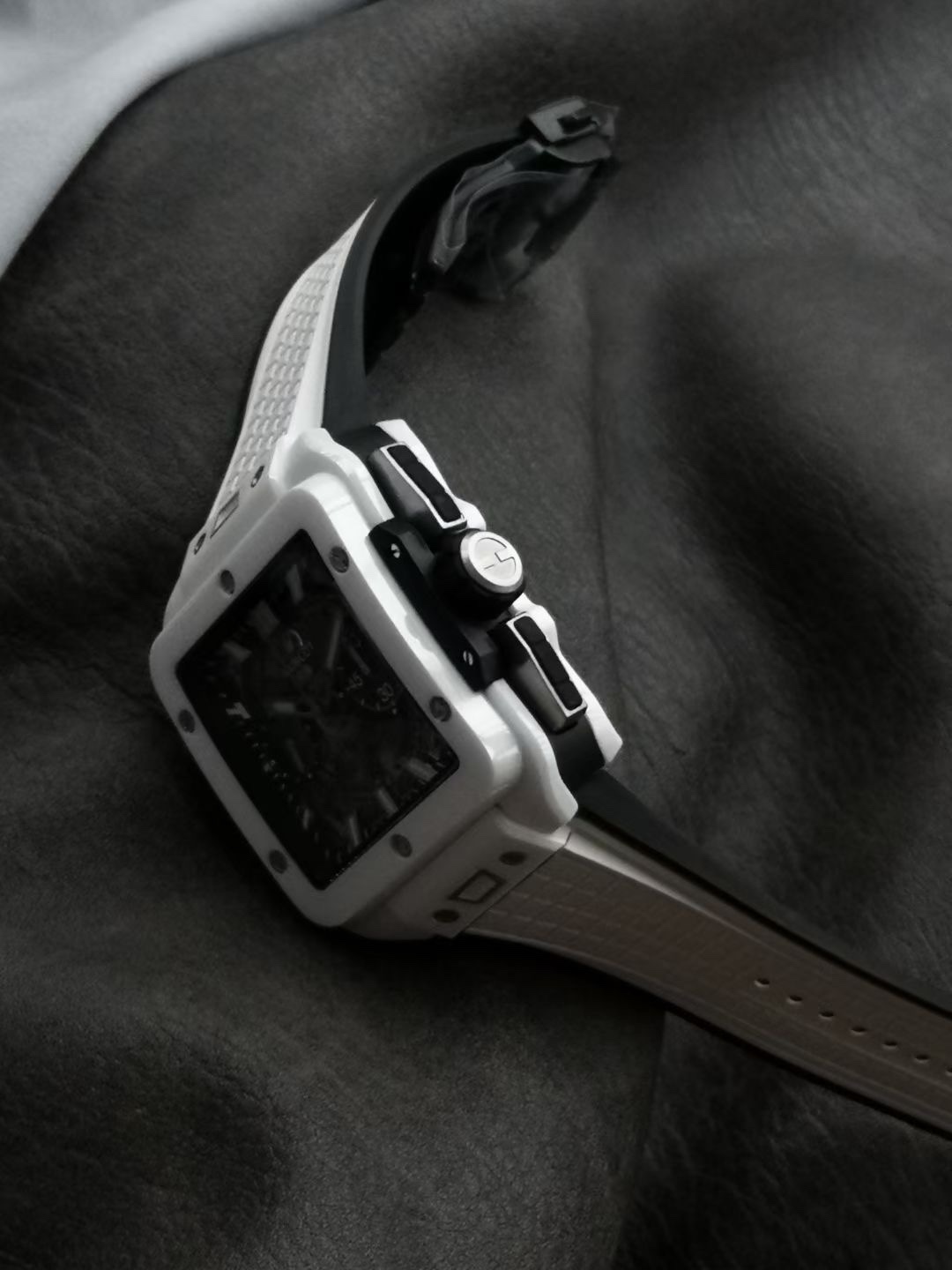 Hublot Spirit of Big Bang 821.HX.0170.RX 42mm Mens