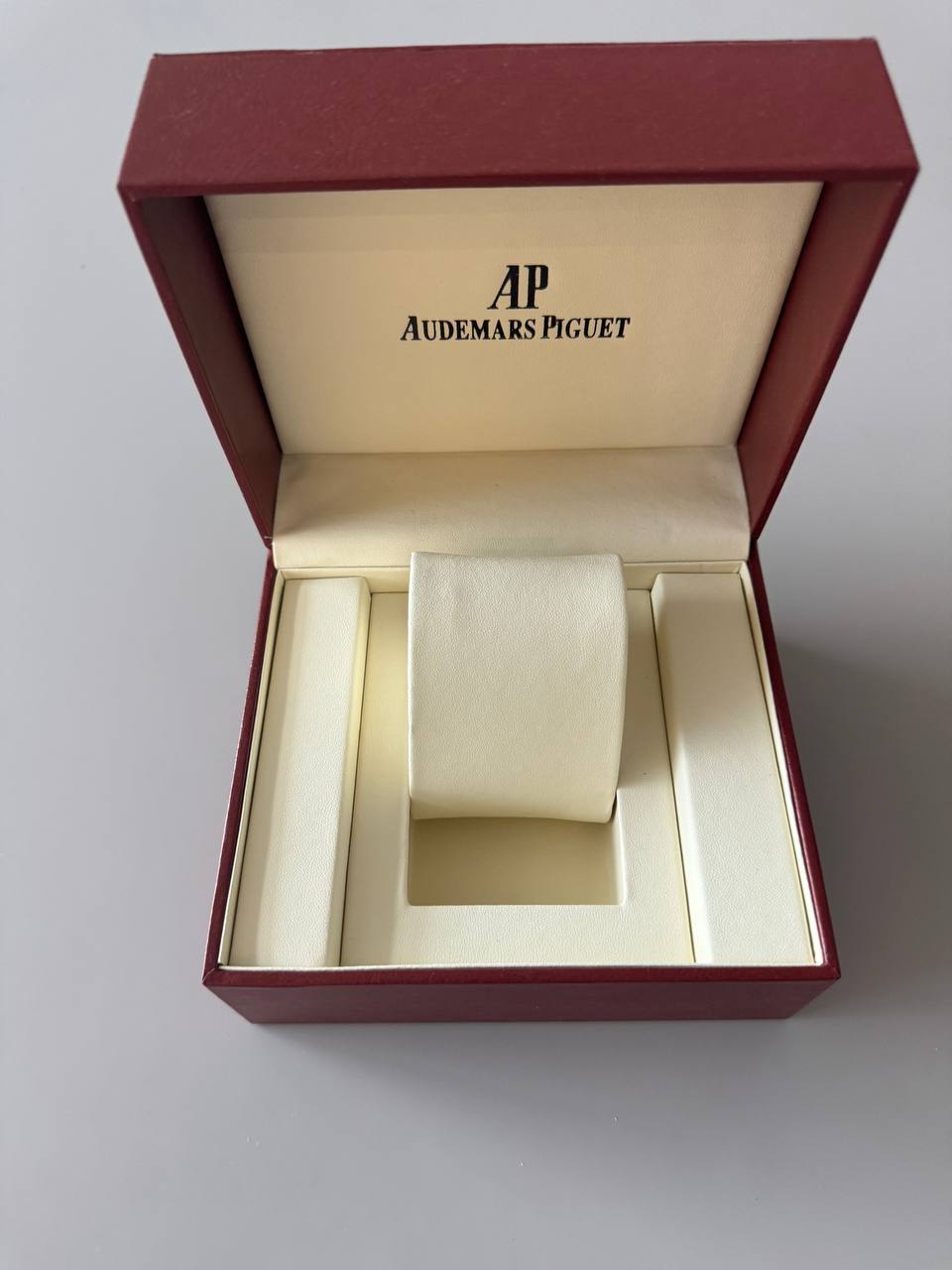 Audemars Piguet box