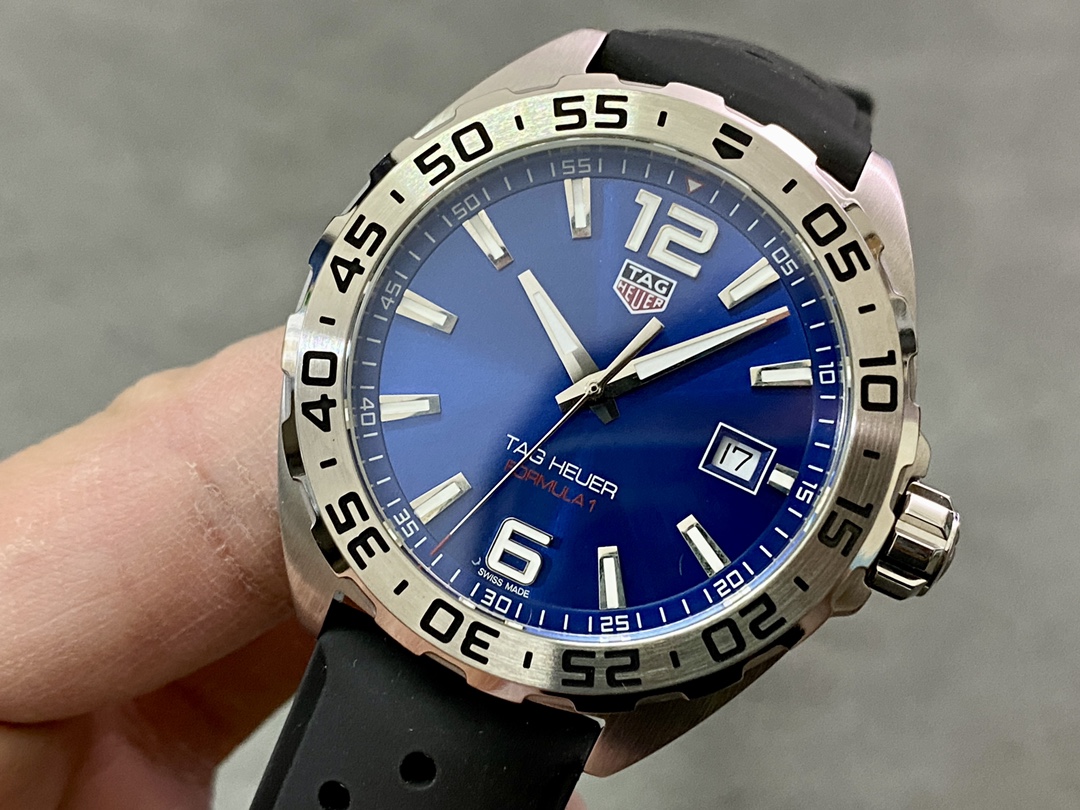 Tag Heuer Formula 1 Quartz Blue Dial Black Rubber Strap WAZ1118.FT8023