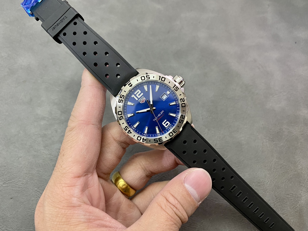 Tag Heuer Formula 1 Quartz Blue Dial Black Rubber Strap WAZ1118.FT8023