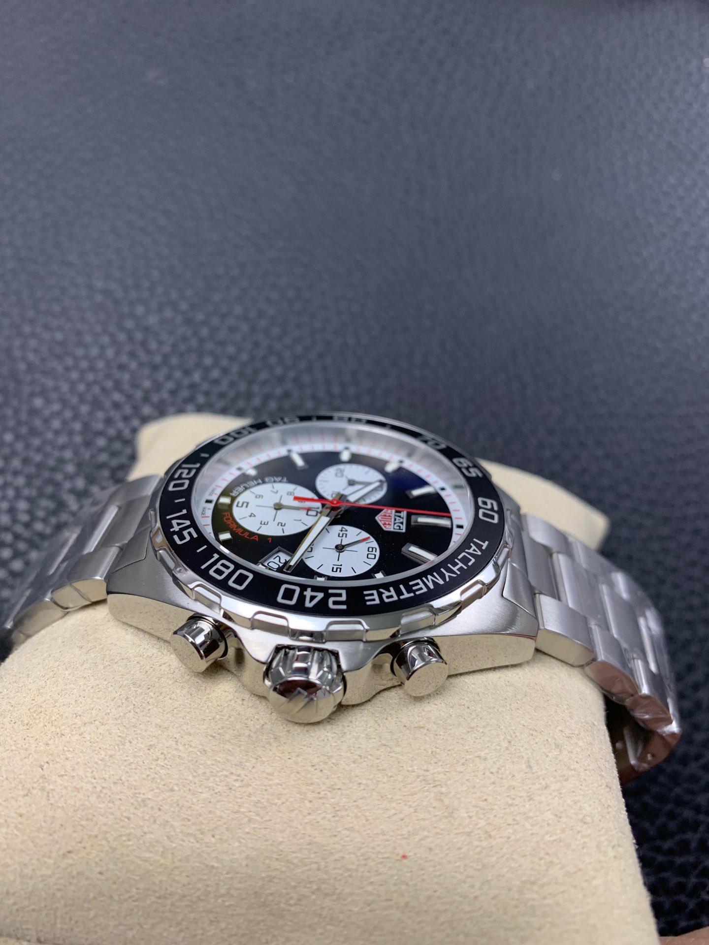 Tag Heuer Formula 1 Chronograph Black Dial CAZ101E.BA0842 Quartz 43mm