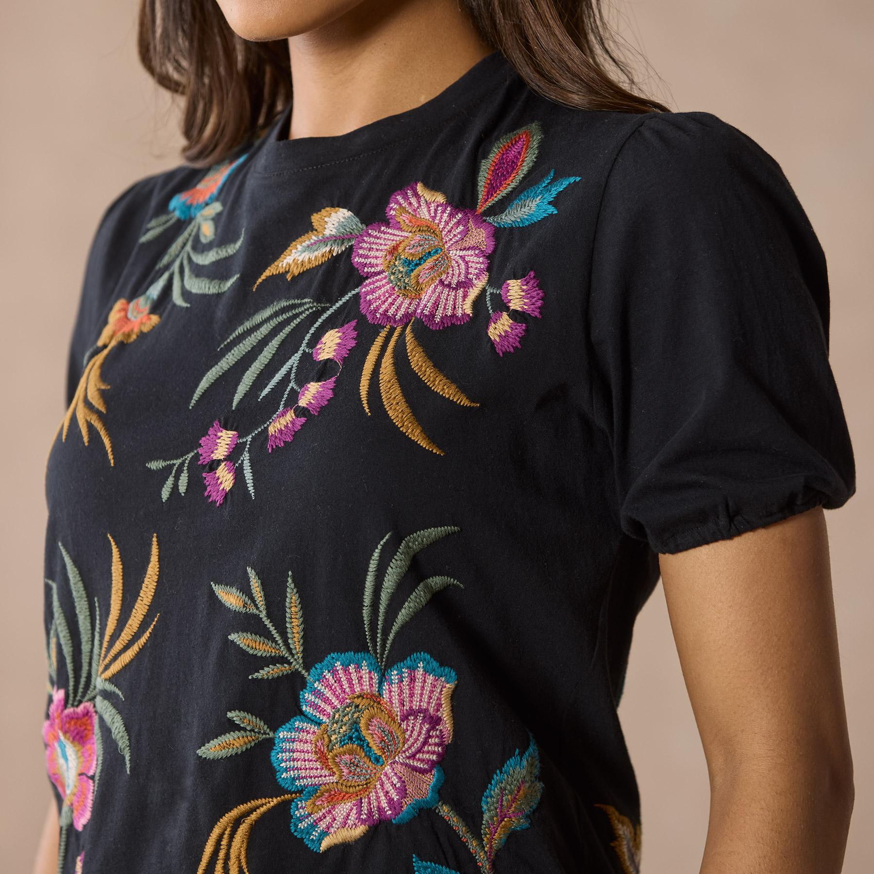 Sidonia Tee | Sundance Outlet