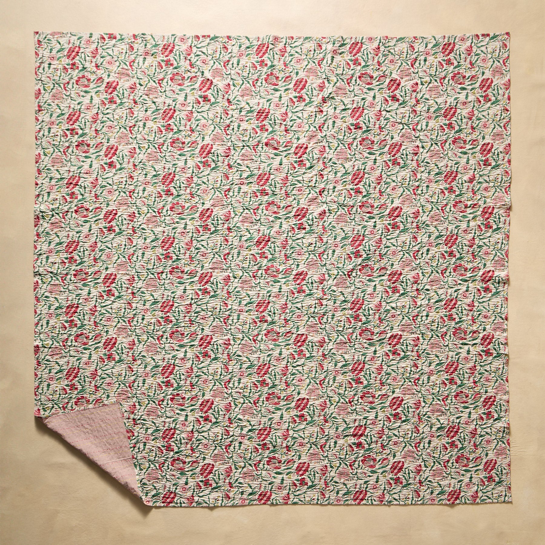 Botanical & Floral Lightweight Quilt
