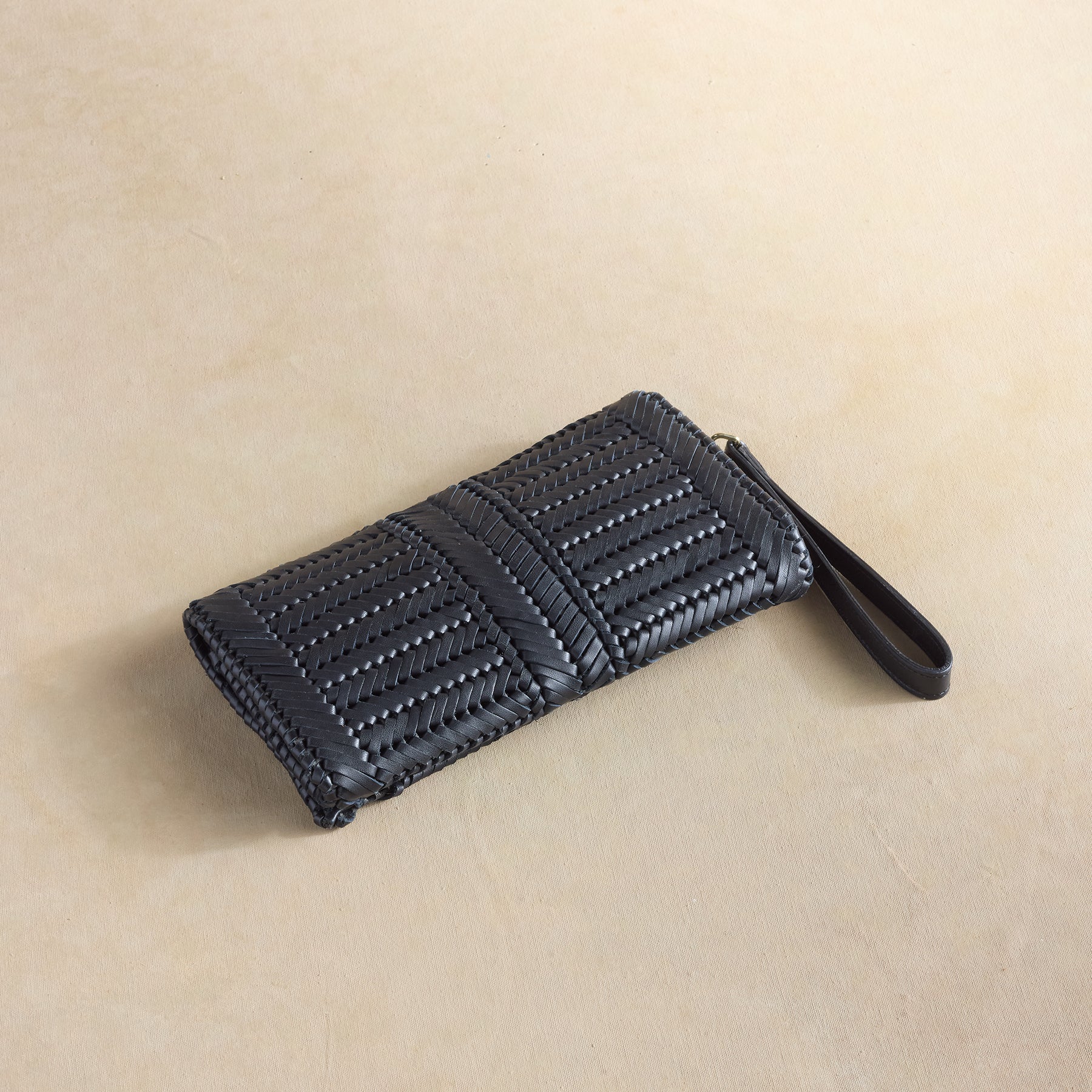 Equinox Clutch