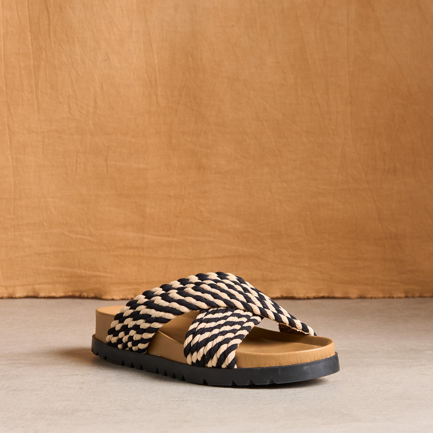 Pagoda Sandals