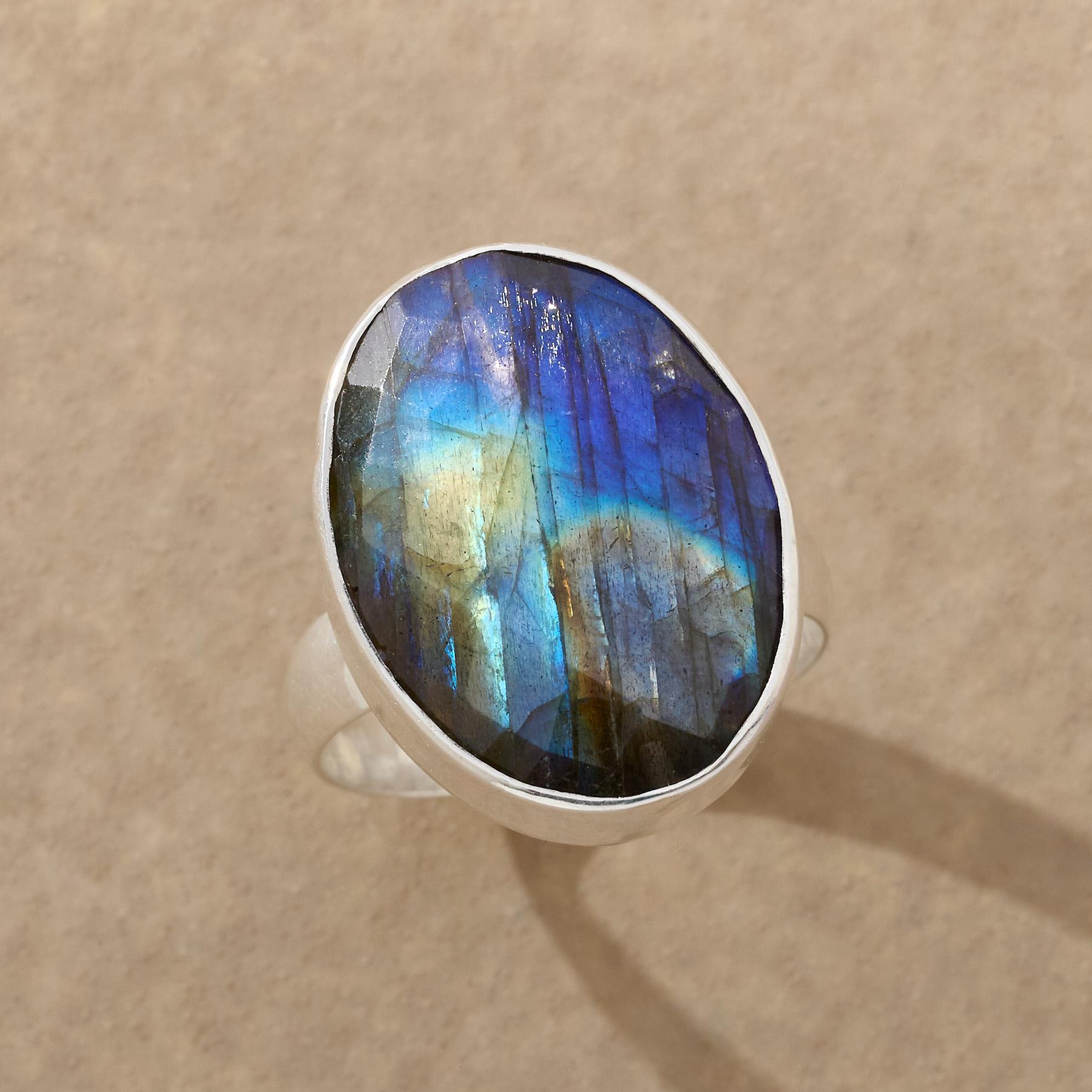 Fascination Ring